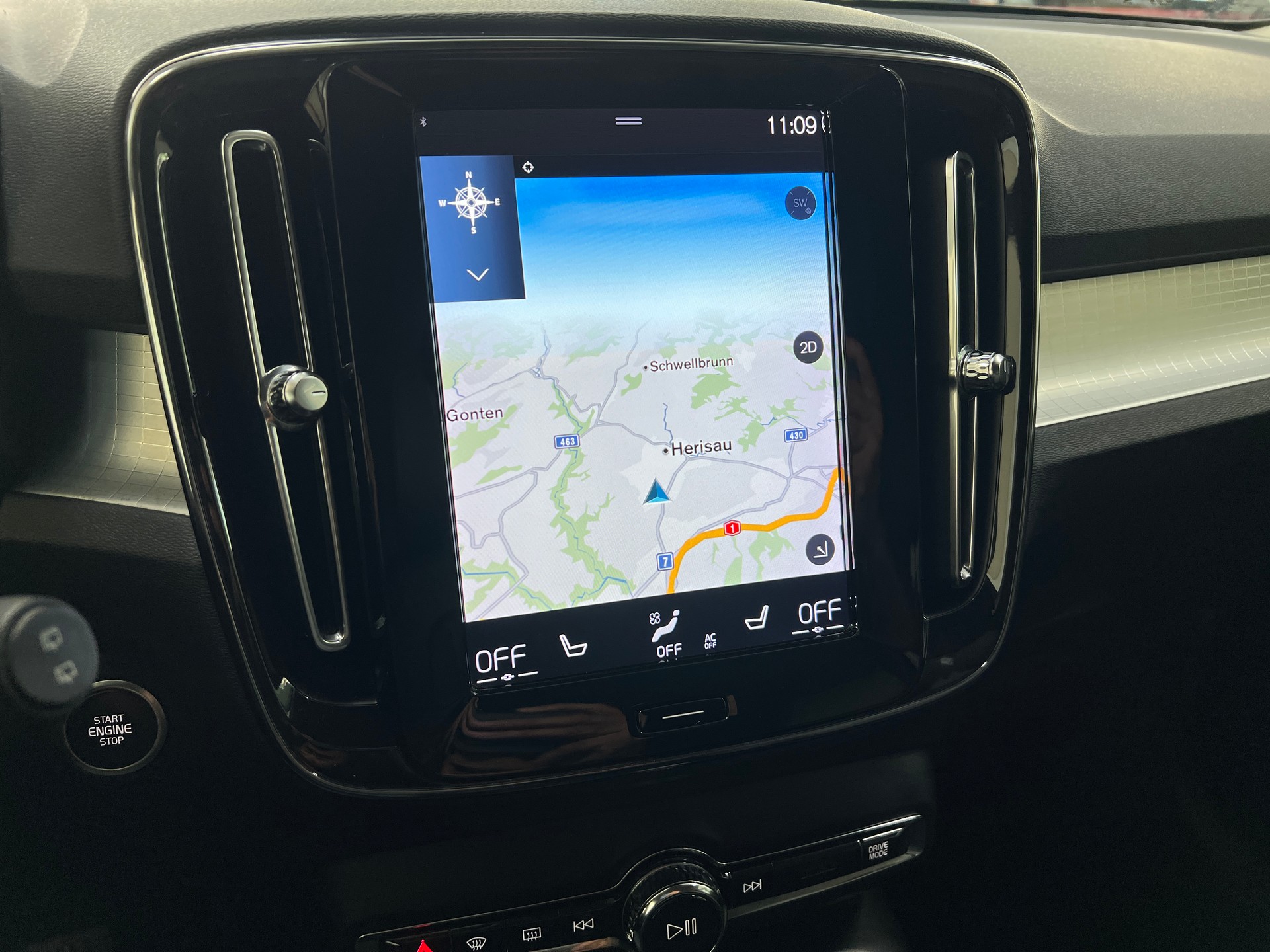 VOLVO XC40 T4 AWD Momentum Geartronic-image-16