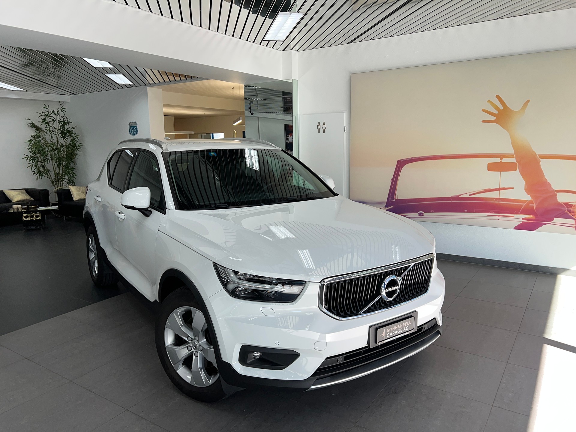 VOLVO XC40 T4 AWD Momentum Geartronic