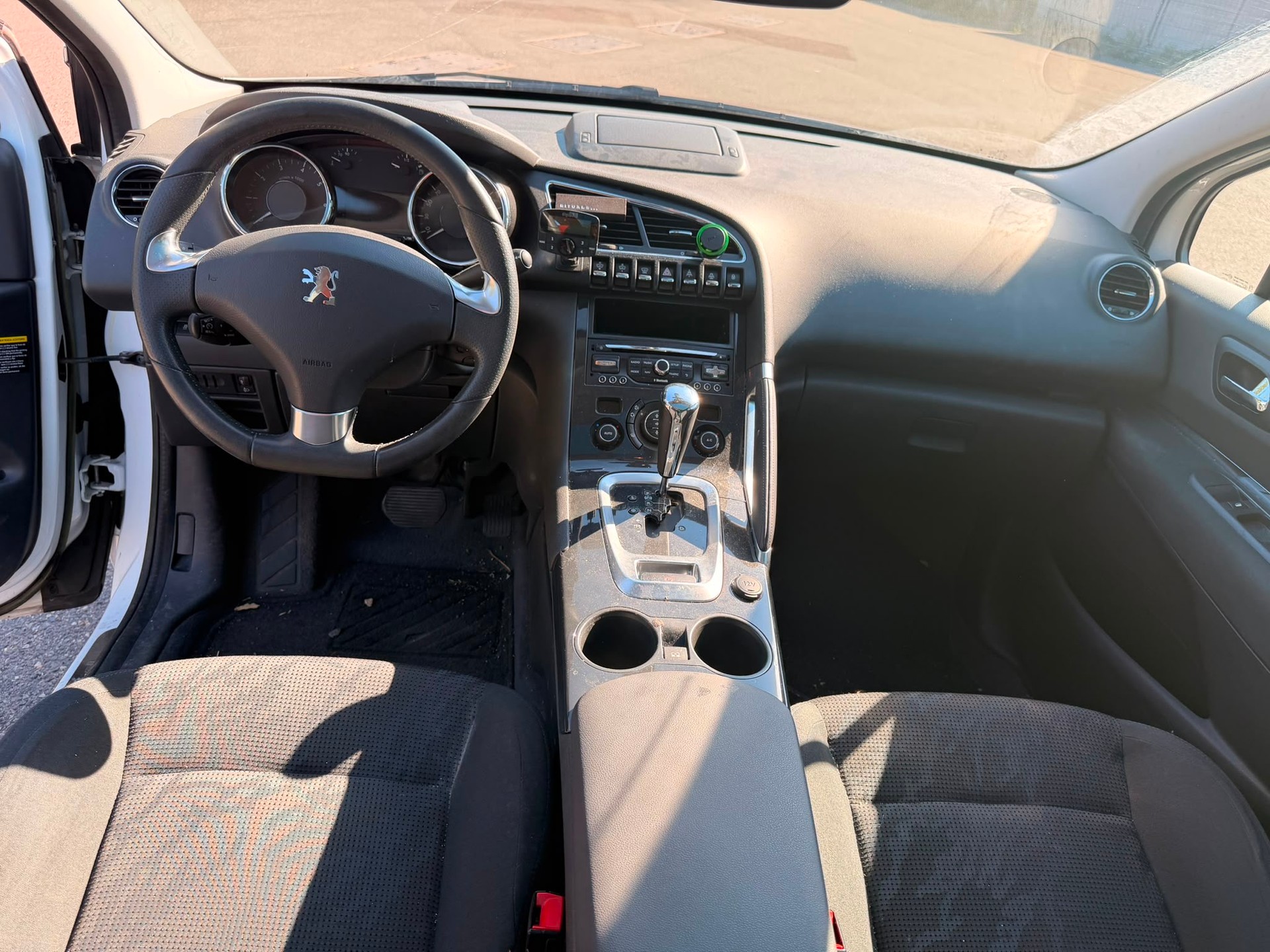 PEUGEOT 3008 1.6 16V T Platinum Tiptronic-image-6