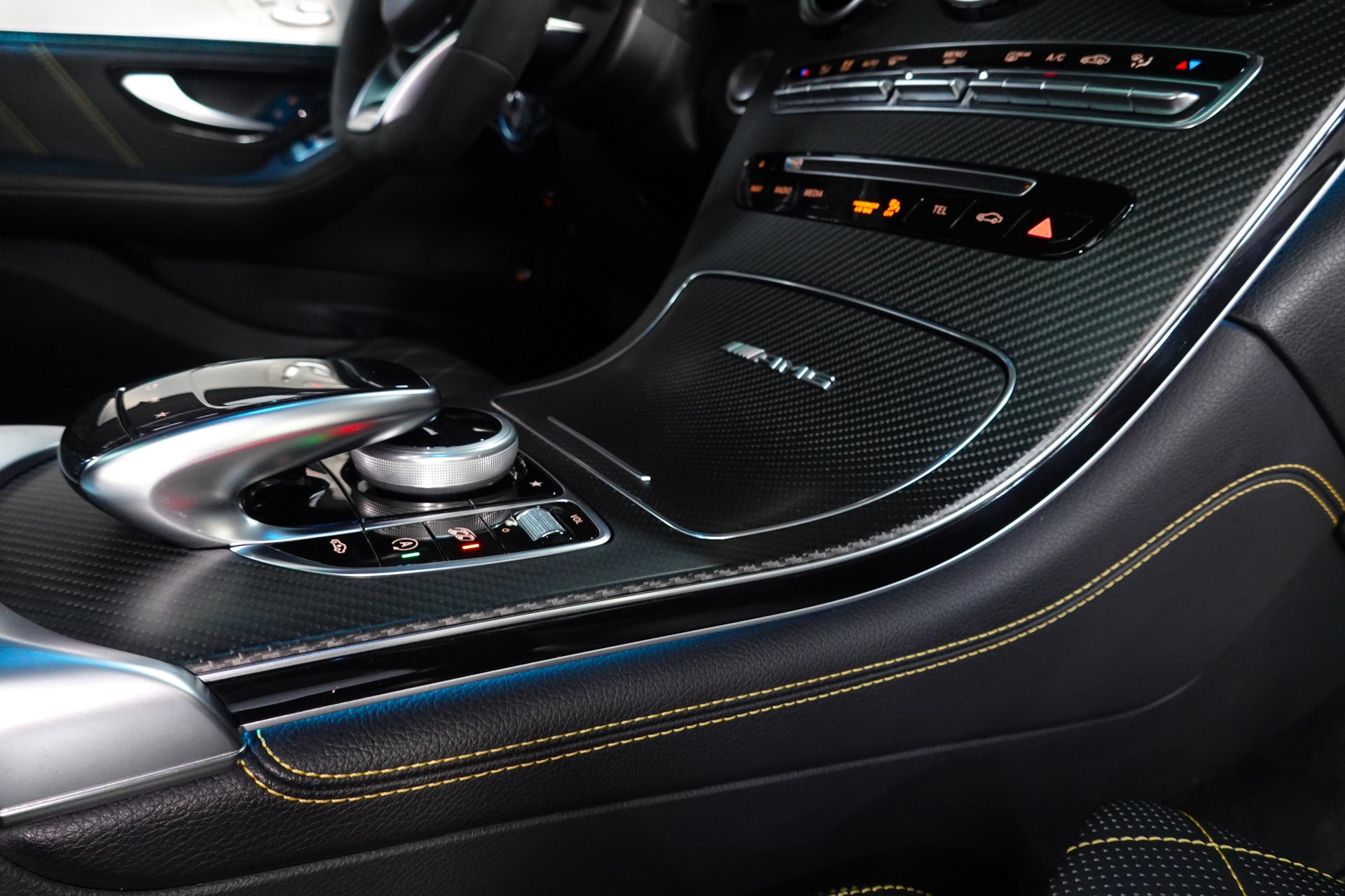 MERCEDES-BENZ GLC 63 S AMG EDITION 1 4-MATIC+9G-TRONIC DESIGNO FULL ON TOP 22"-image-56