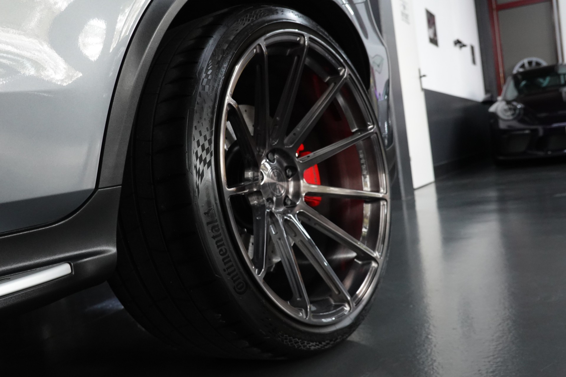 MERCEDES-BENZ GLC 63 S AMG EDITION 1 4-MATIC+9G-TRONIC DESIGNO FULL ON TOP 22"-image-13