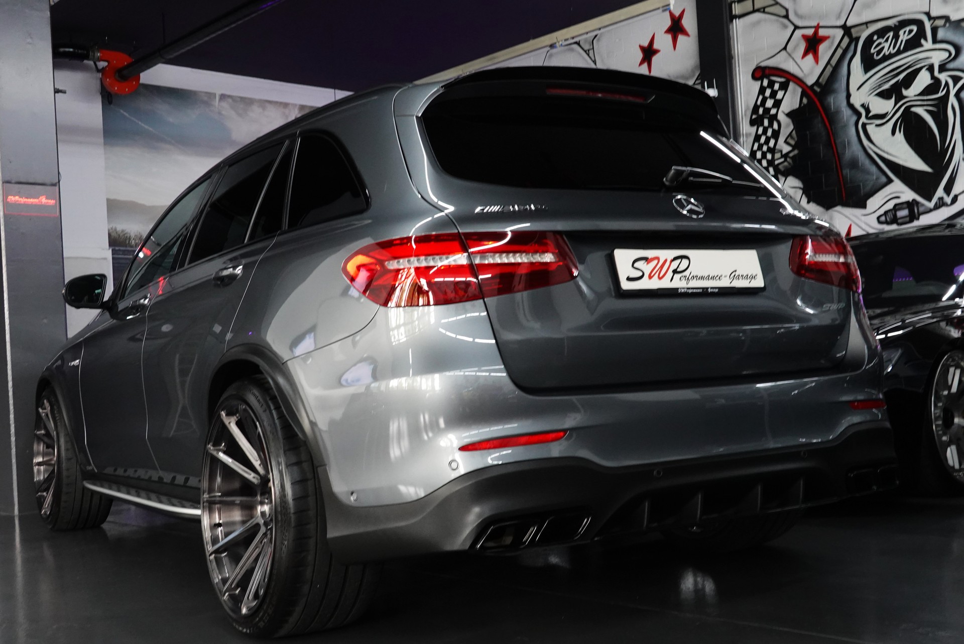 MERCEDES-BENZ GLC 63 S AMG EDITION 1 4-MATIC+9G-TRONIC DESIGNO FULL ON TOP 22"-image-16