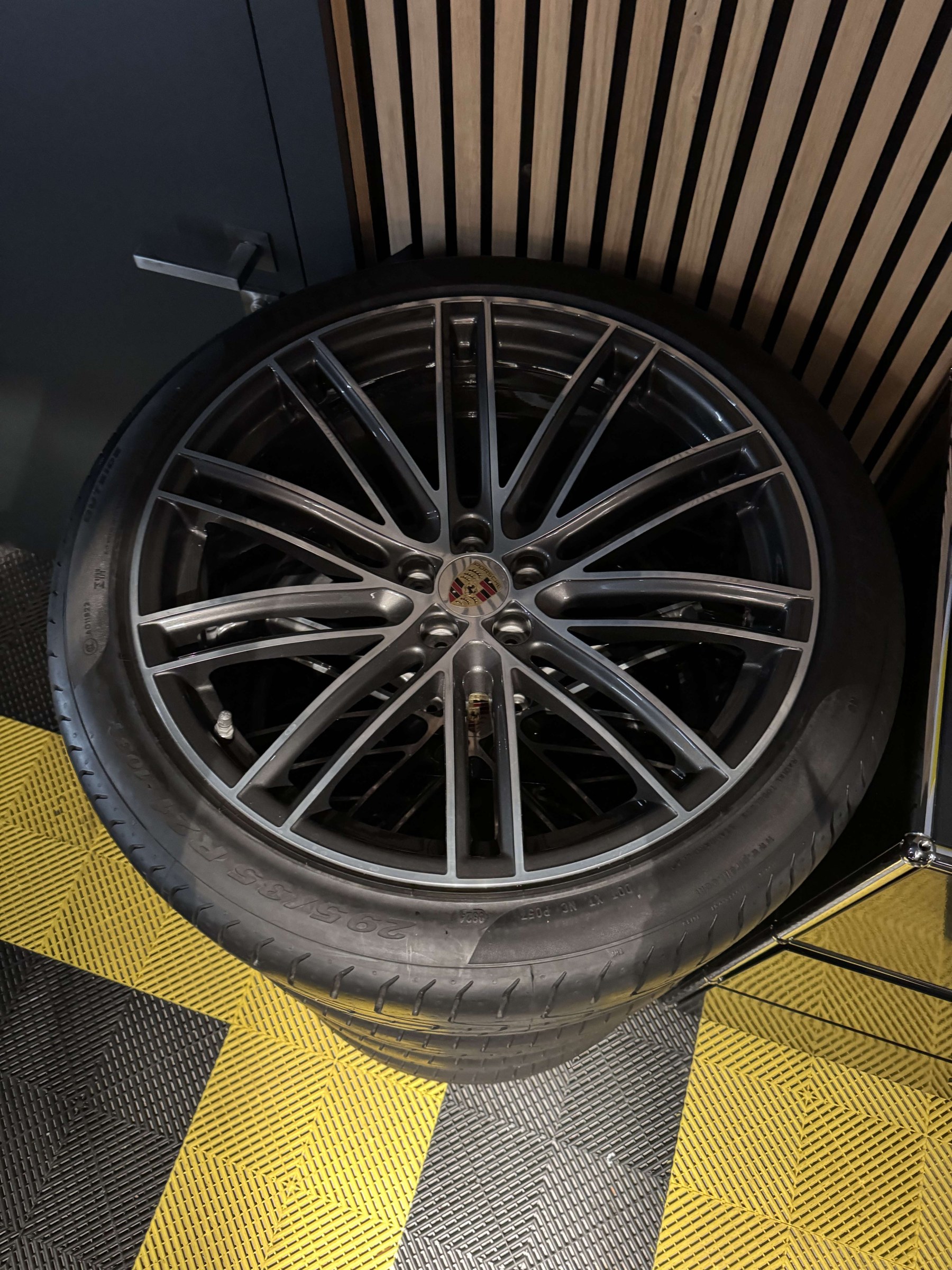 PORSCHE 2.9 V6 Turbo-image-14