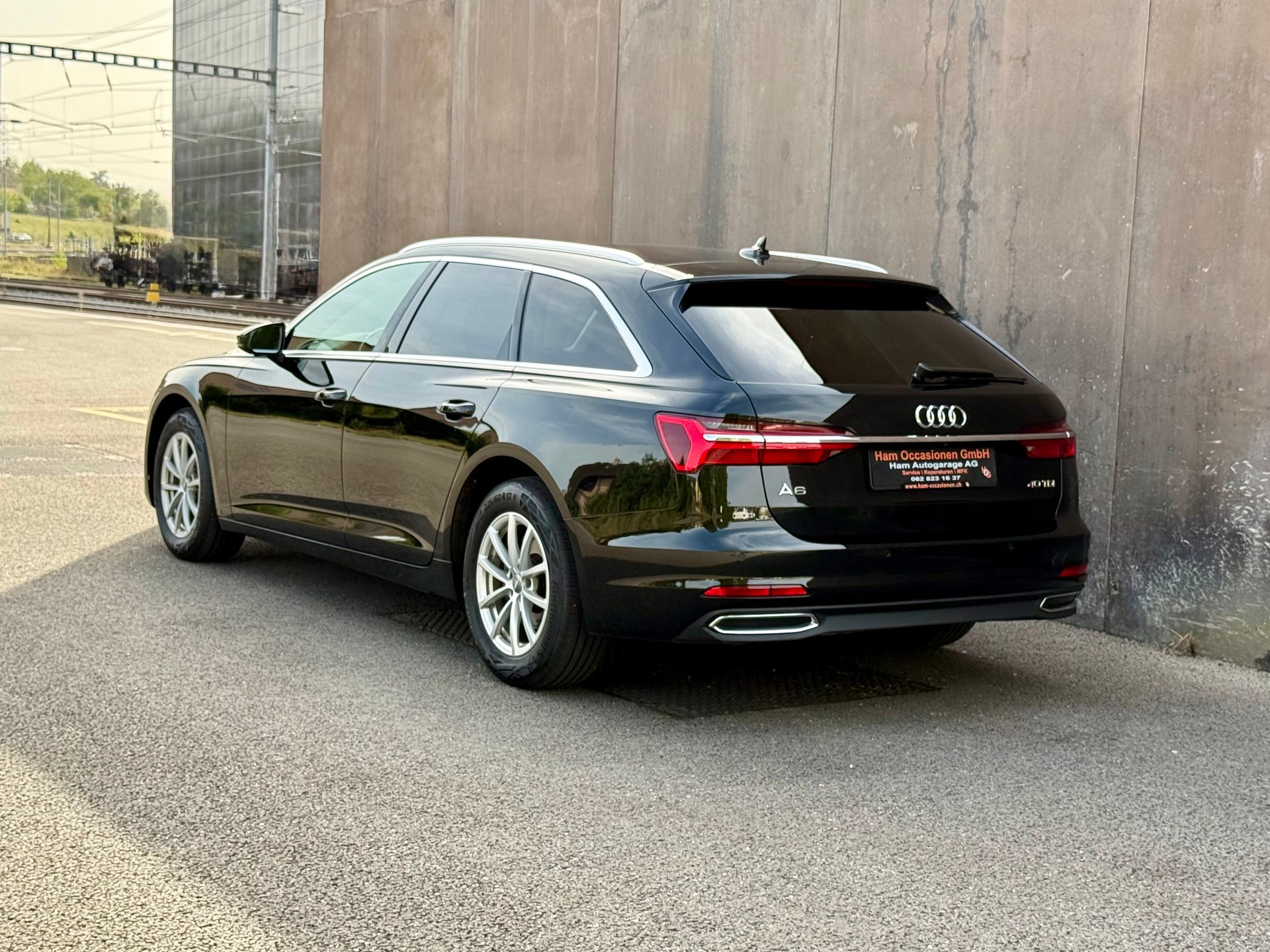 AUDI A6 Avant 40 TDI S-tronic-showroom-element-2