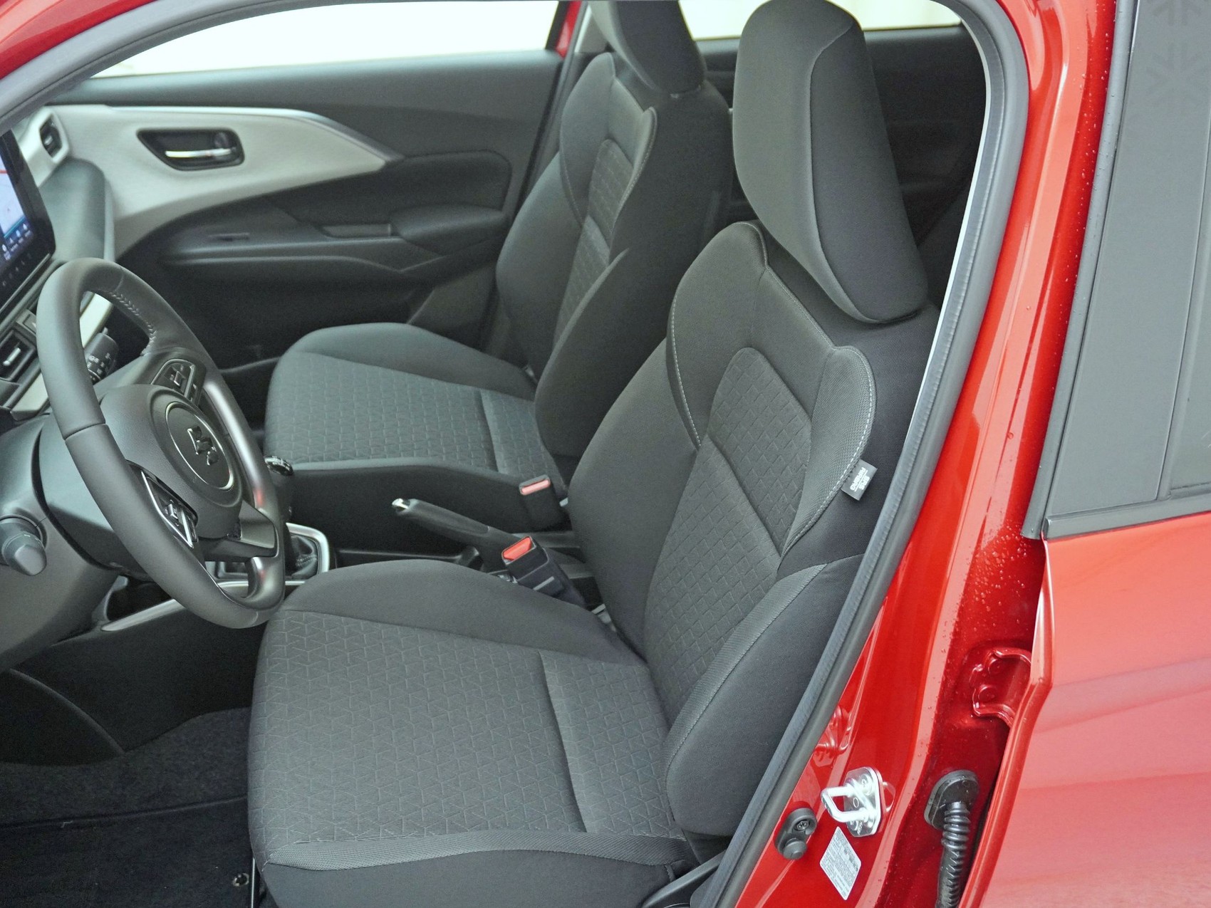 SUZUKI Swift 1.2 Piz Sulai Top Hybrid 4x4-image-6