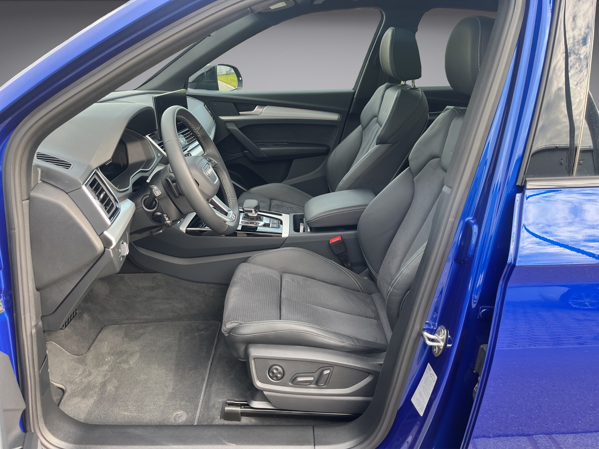 AUDI Q5 55 TFSI e PHEV S line quattro S-tronic*Standklima/Heizung, Optikpaket-schwarz, Matrix-LED, (5-Jahre Garantie)-image-8