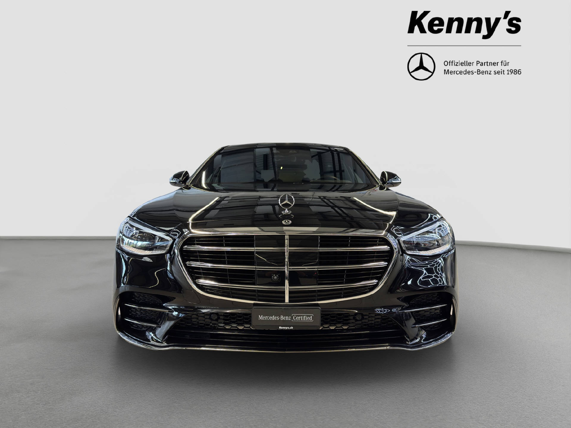 MERCEDES-BENZ S 350 d AMG Line 4MATIC-showroom-element-1