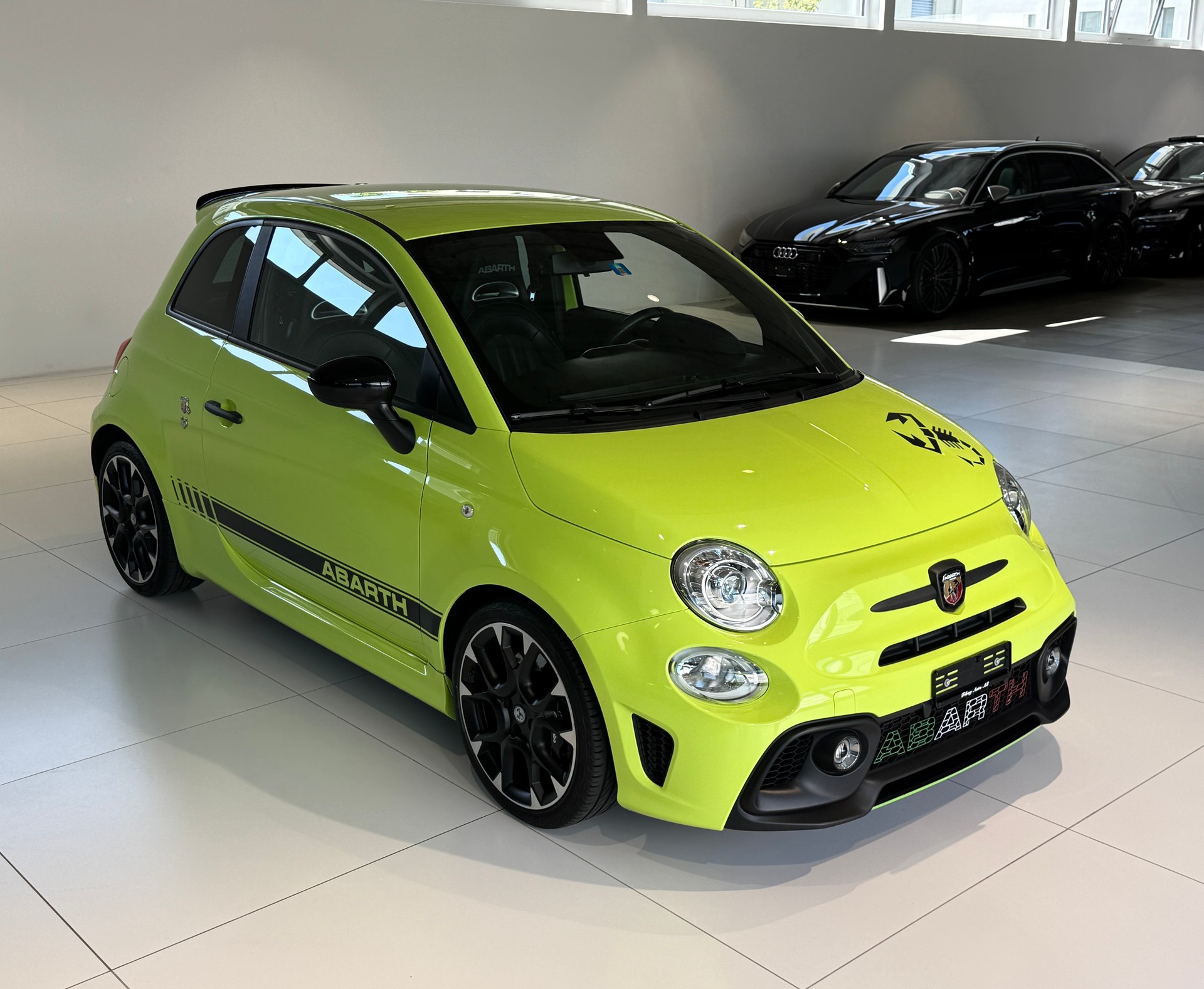 FIAT 595 1.4 16V Turbo Abarth Competizione ***CH-Fahrzeug***Sonderlackierung***Sitzheizung***180PS***-image-28