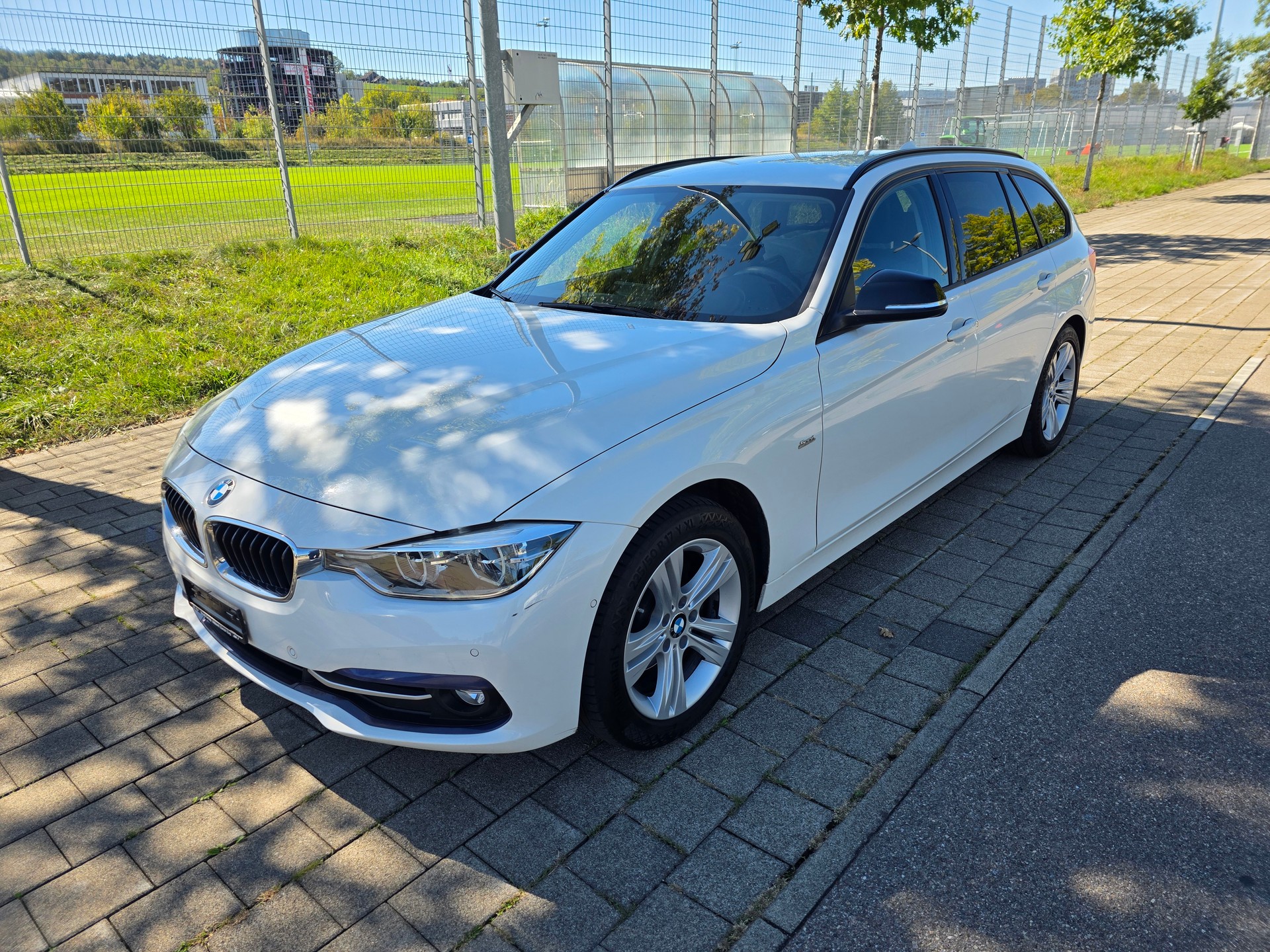 BMW 320d xDrive Touring Sport Line Steptronic