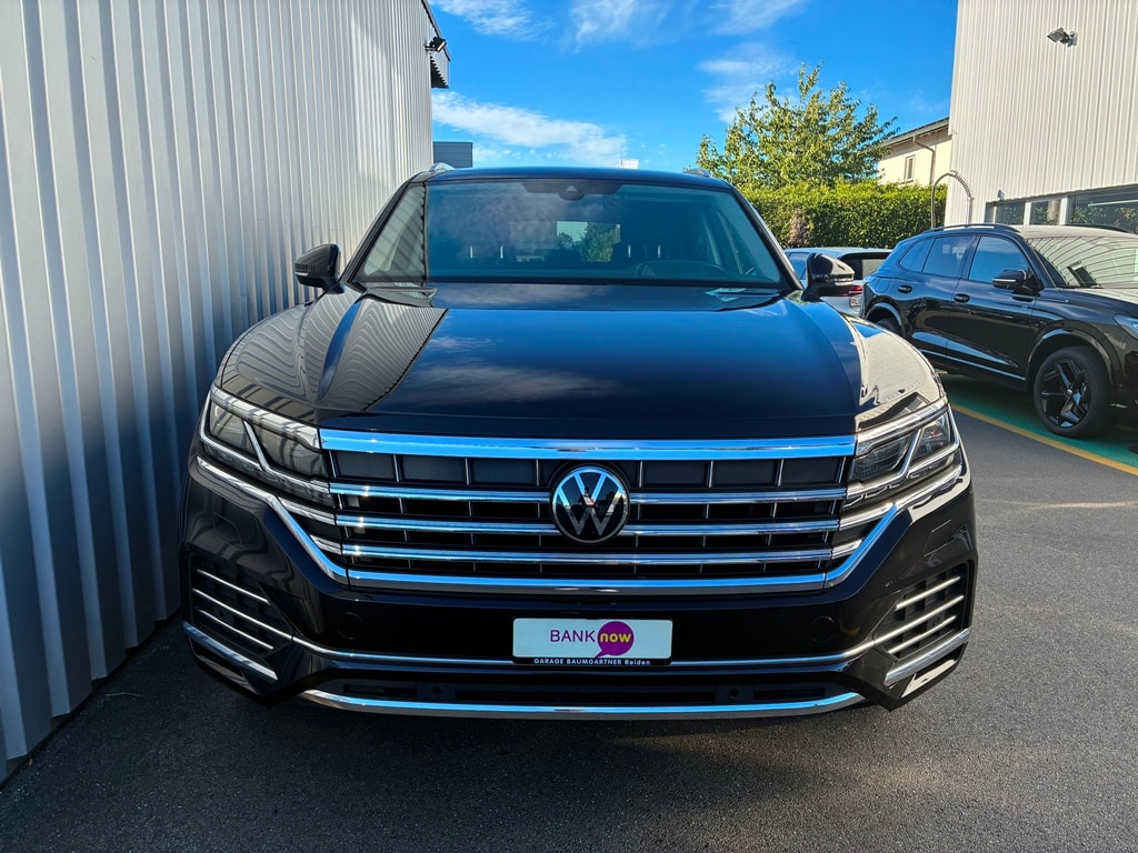 VW Touareg 3.0 TDI Elegance Tiptronic-showroom-element-1