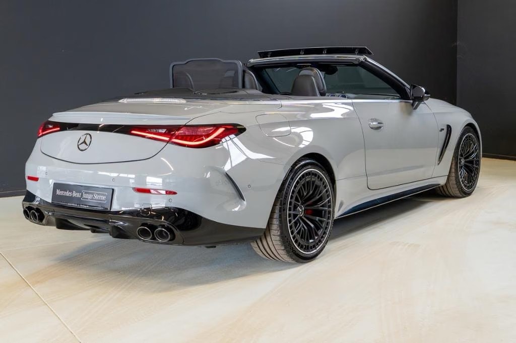 MERCEDES-BENZ CLE AMG 53 Cabrio 4Matic+ 9G-Tronic-showroom-element-1