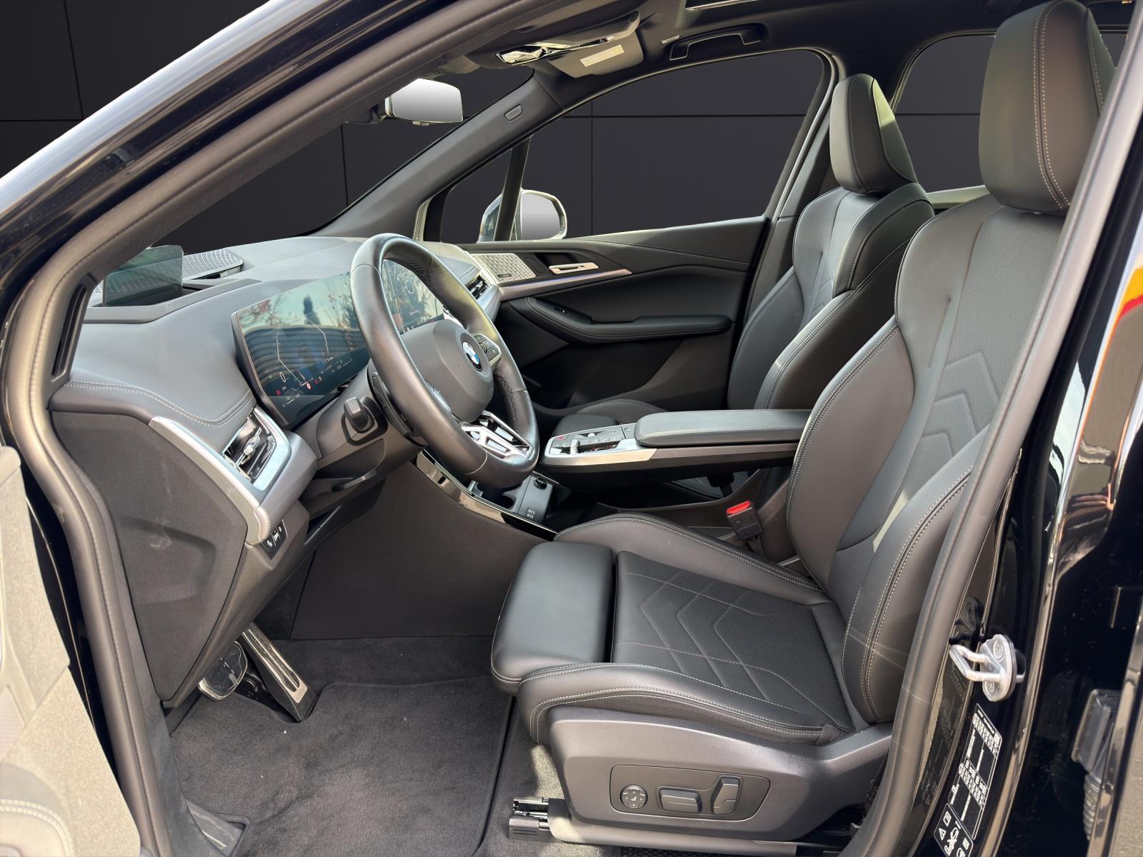 BMW 223d xDrive Active Tourer M-SportPaket-showroom-element-1