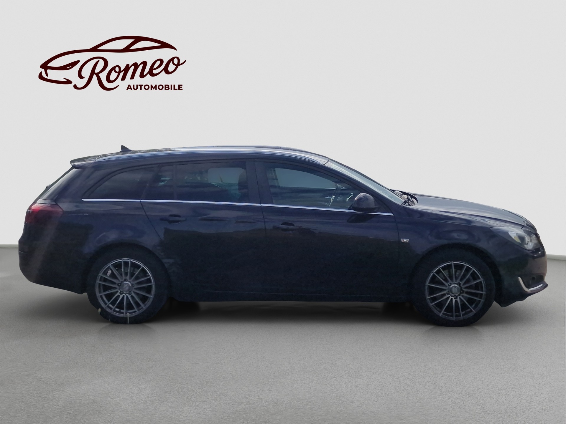 OPEL Insignia Sports Tourer 1.6 Turbo Sport Automatic ** 170 PS ** Tempomat ** Sommer- & Winterräder **-image-5