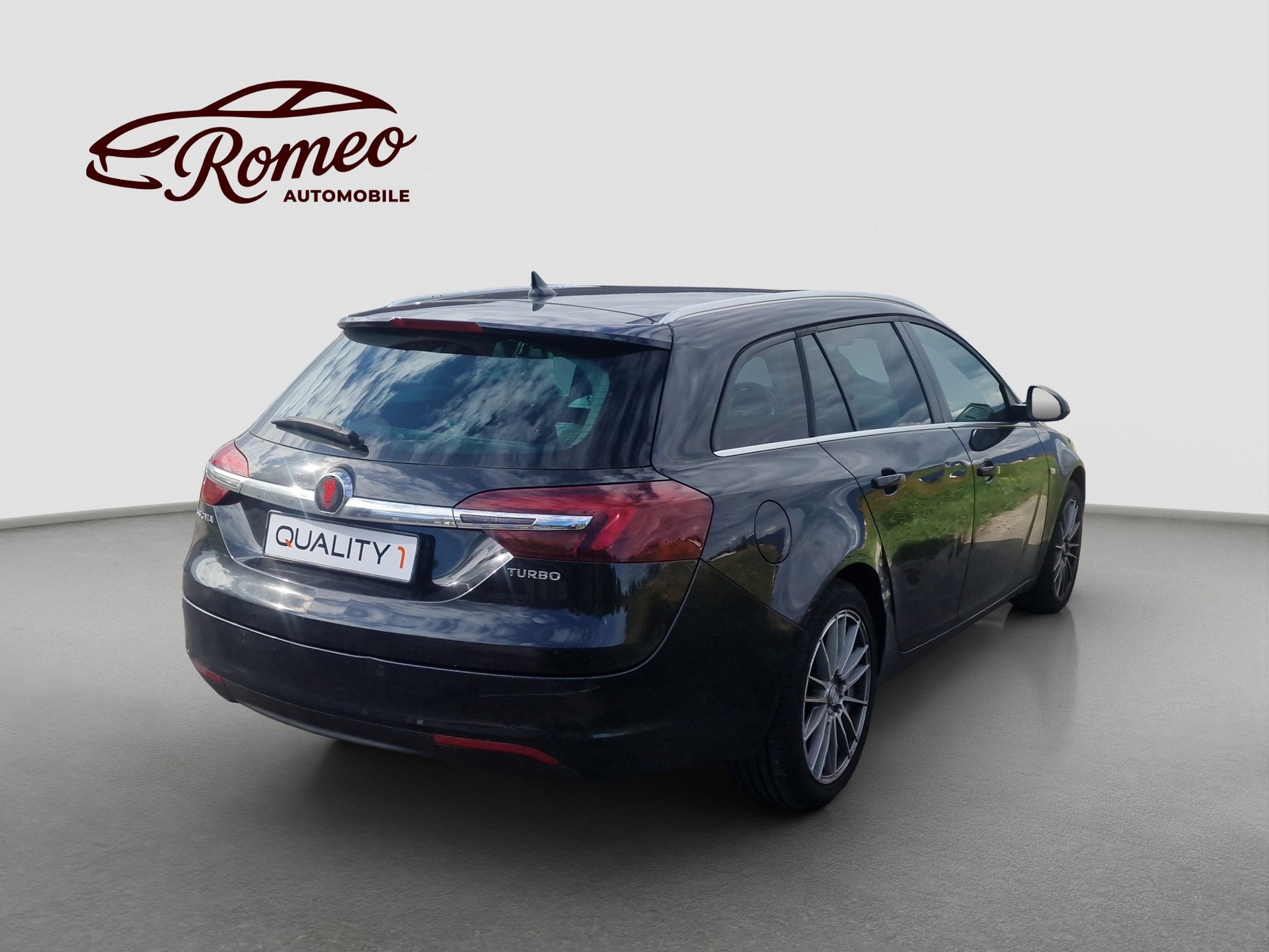 OPEL Insignia Sports Tourer 1.6 Turbo Sport Automatic ** 170 PS ** Tempomat ** Sommer- & Winterräder **-image-4