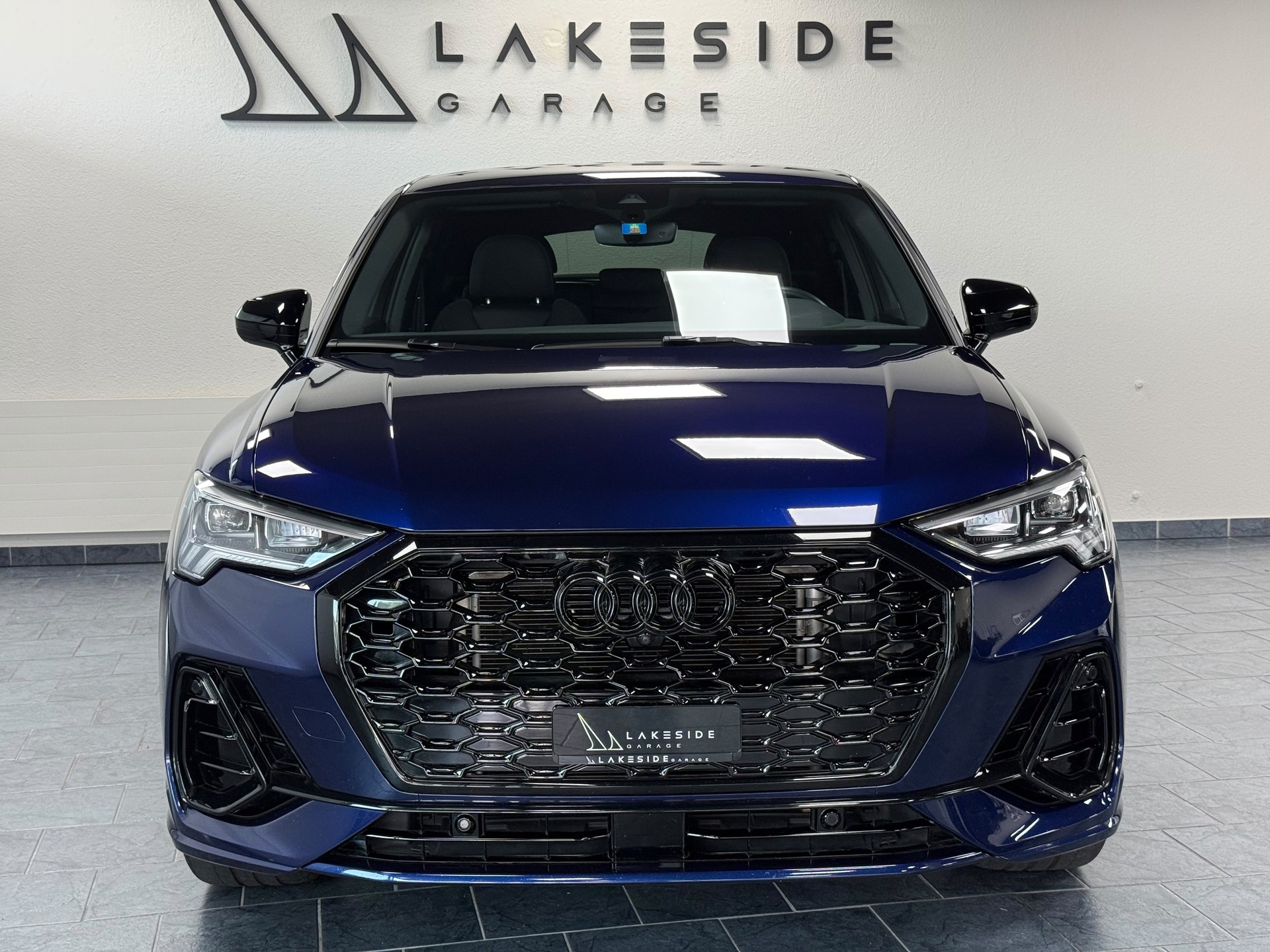 AUDI Q3 Sportback 35 TFSI S line Attraction S-tronic-showroom-element-1