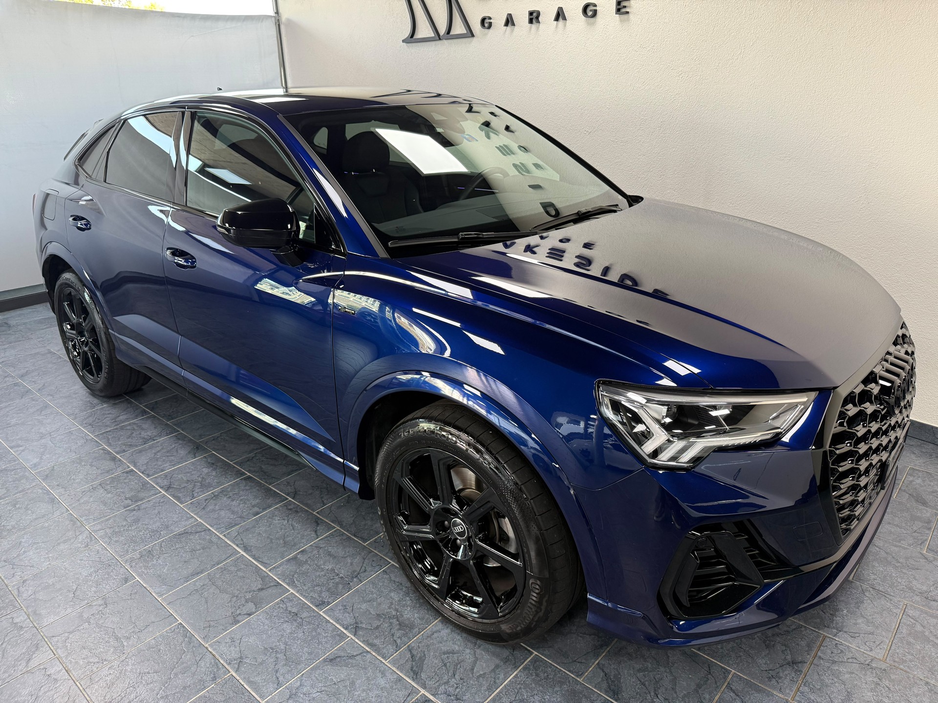 AUDI Q3 Sportback 35 TFSI S line Attraction S-tronic-showroom-element-2