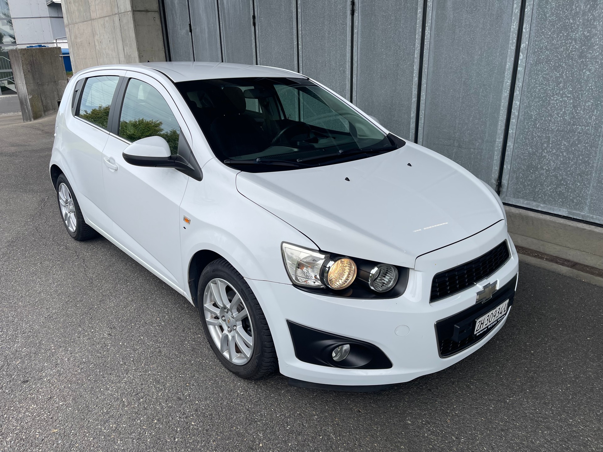 CHEVROLET Aveo 1.6 LTZ-image-1