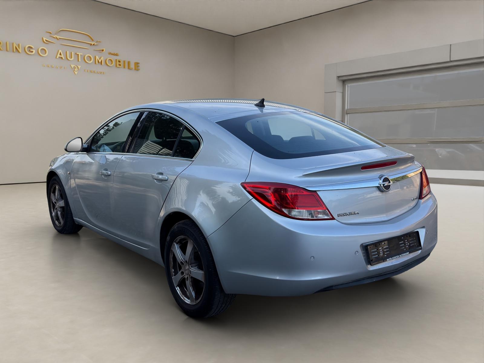 OPEL INSIGNIA-showroom-element-3