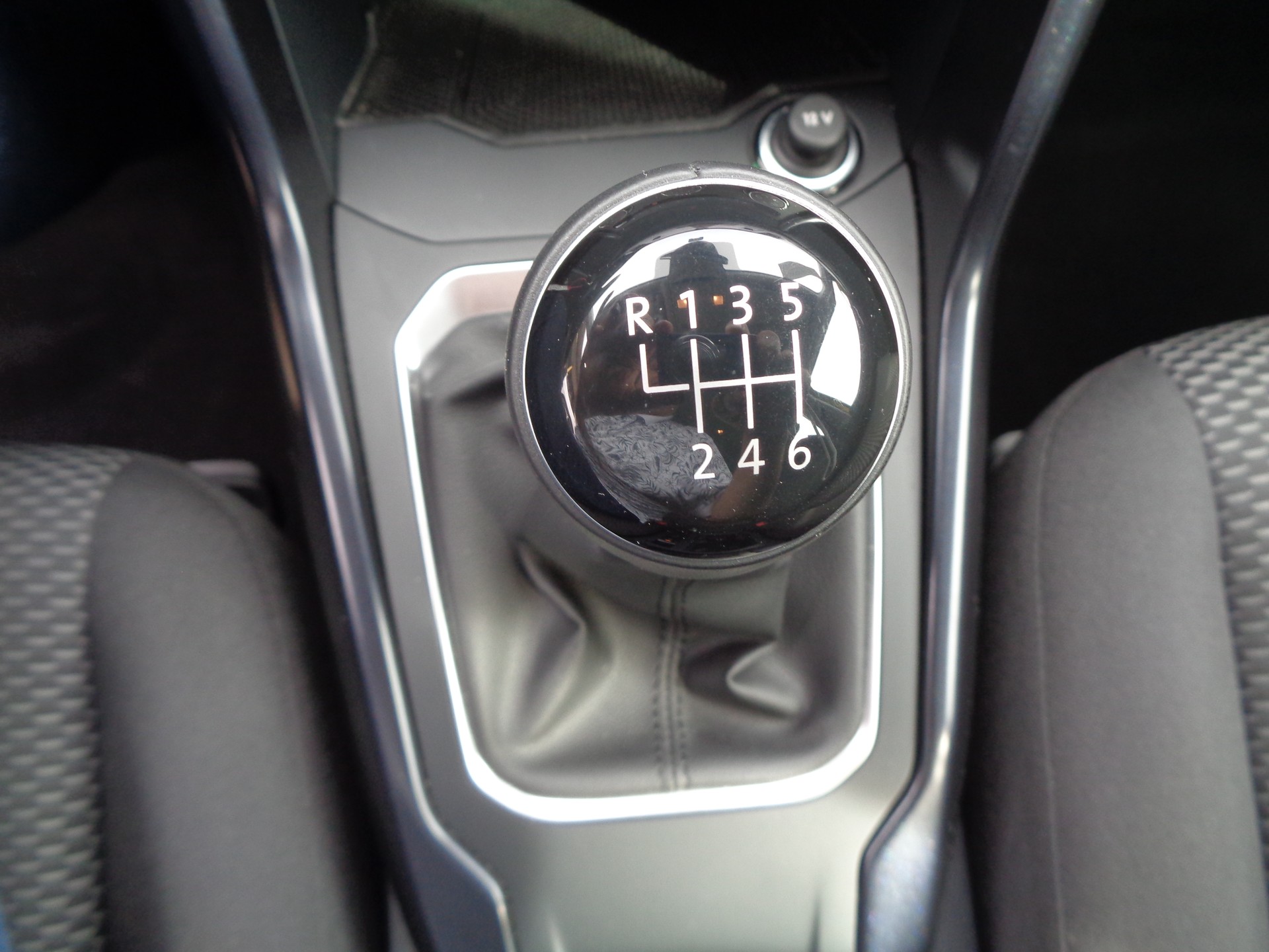 VW T-Roc 1.0 TSI-image-21