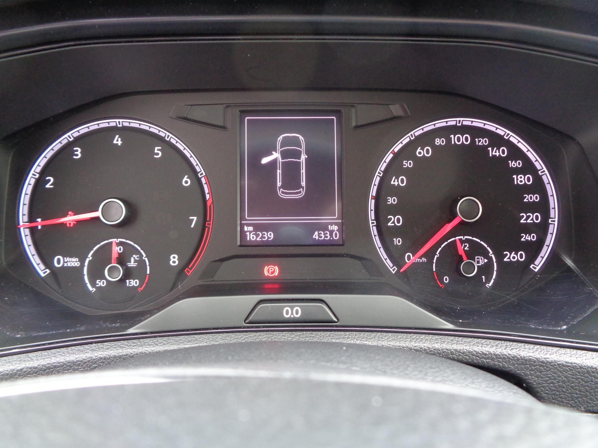 VW T-Roc 1.0 TSI-image-18