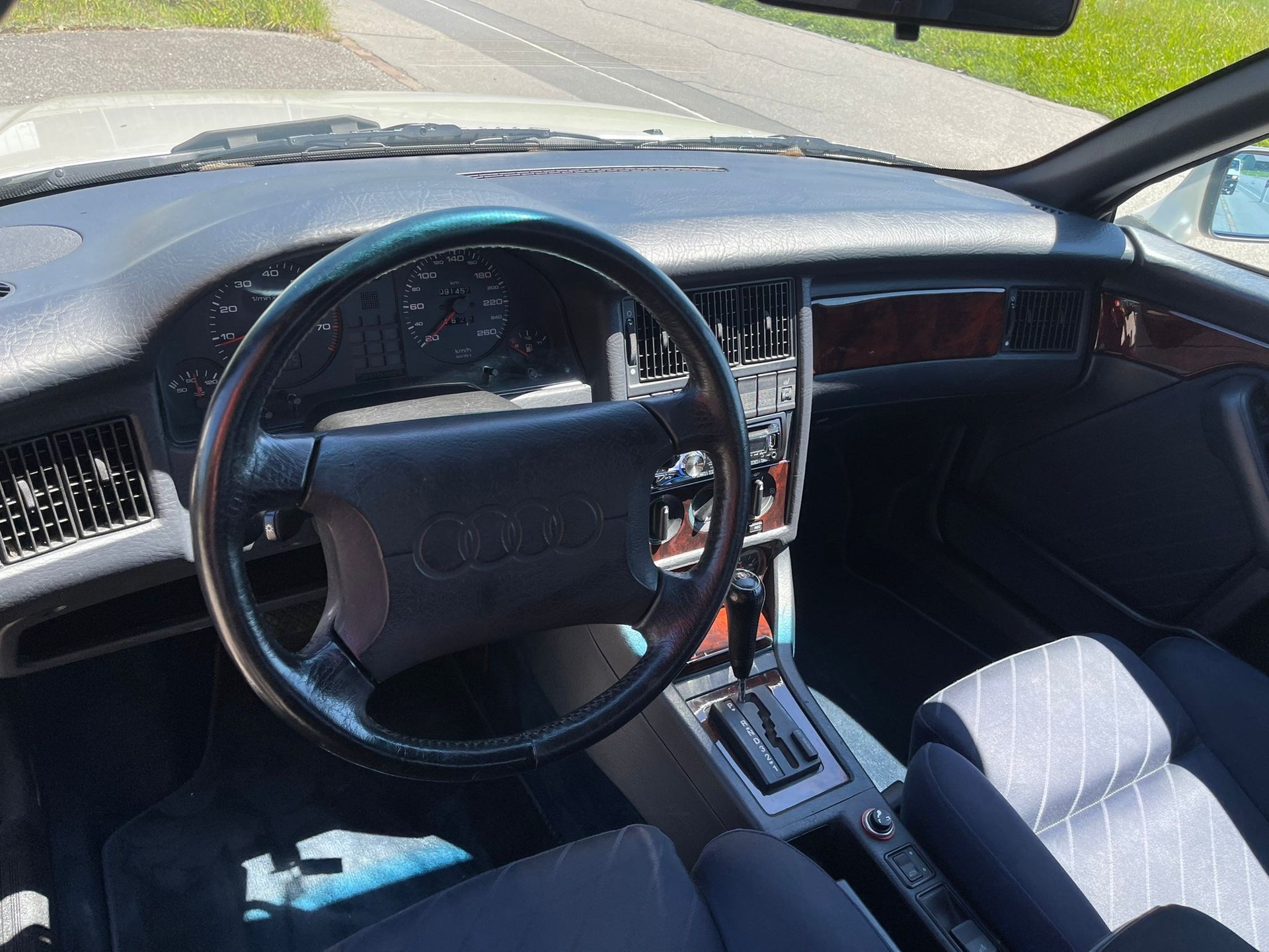 AUDI Cabriolet 2.8 E-image-8