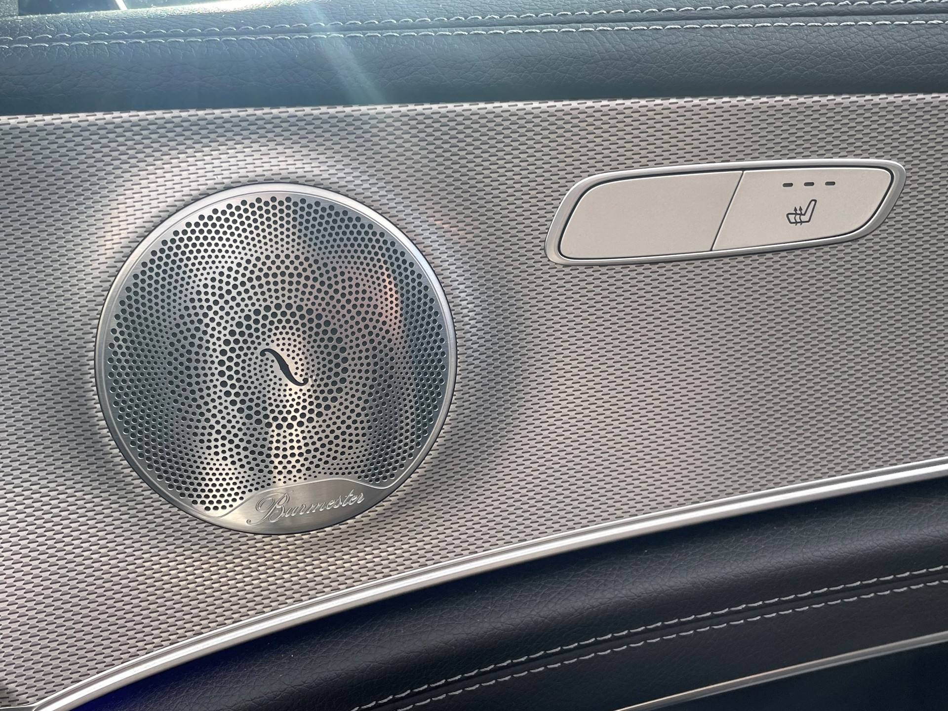 MERCEDES-BENZ E 350 d AMG Line 9G-Tronic-image-8