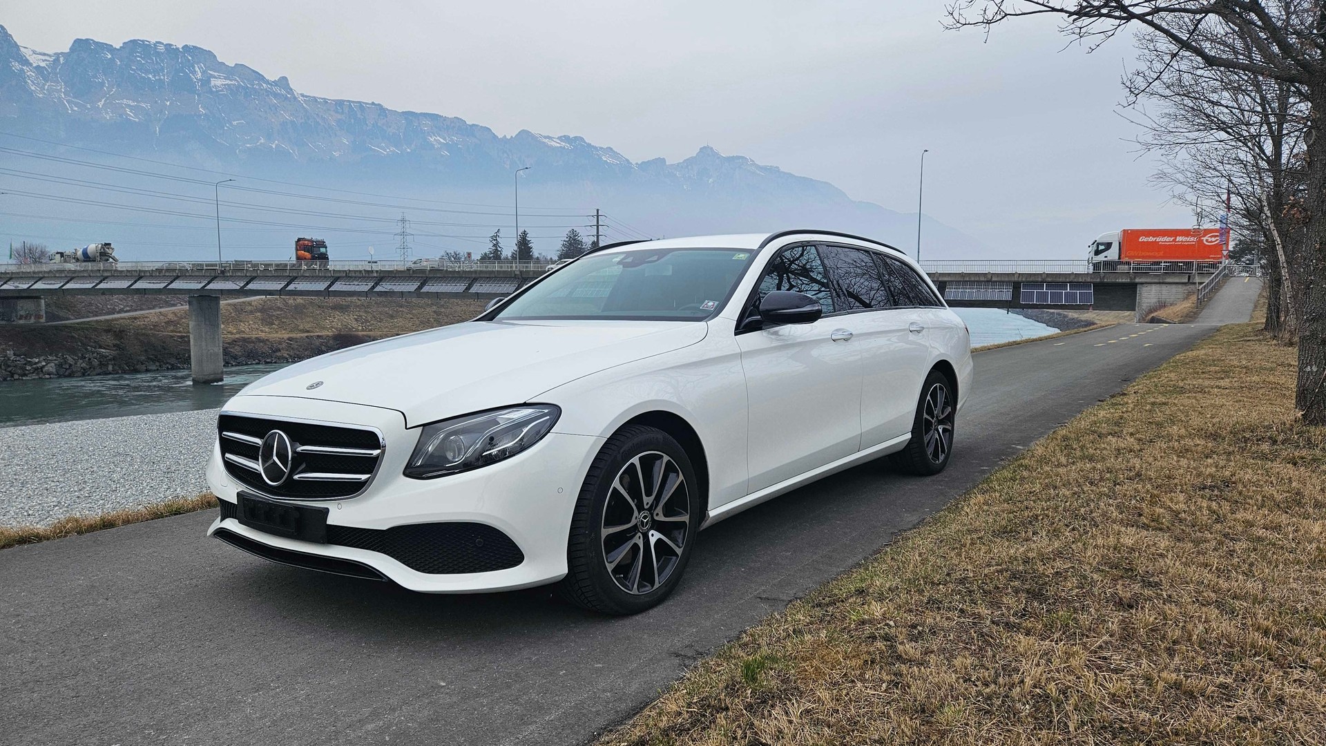 MERCEDES-BENZ E 220 d Avantgarde 9G-Tronic