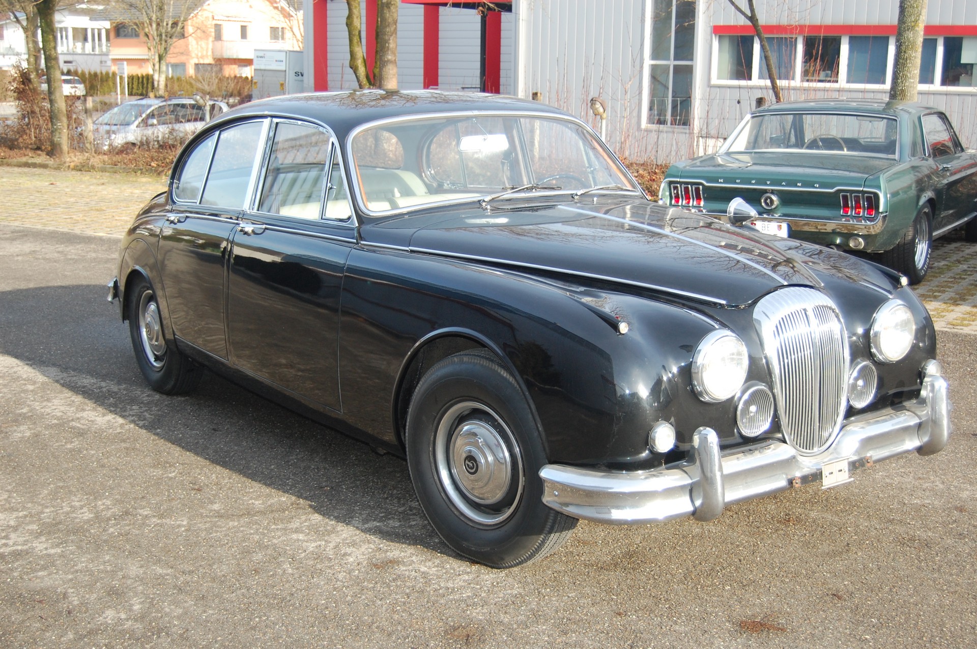 DAIMLER V8