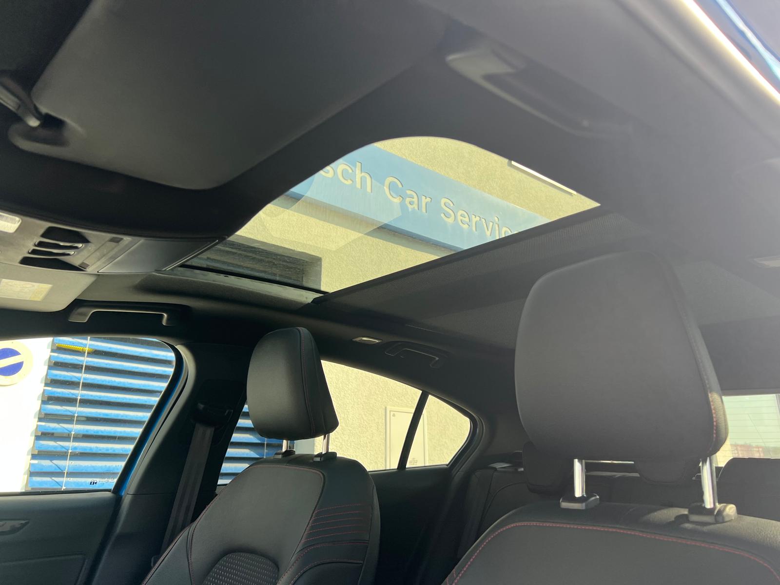 FORD Focus 2.0 TDCi ST Line Automatic-image-6