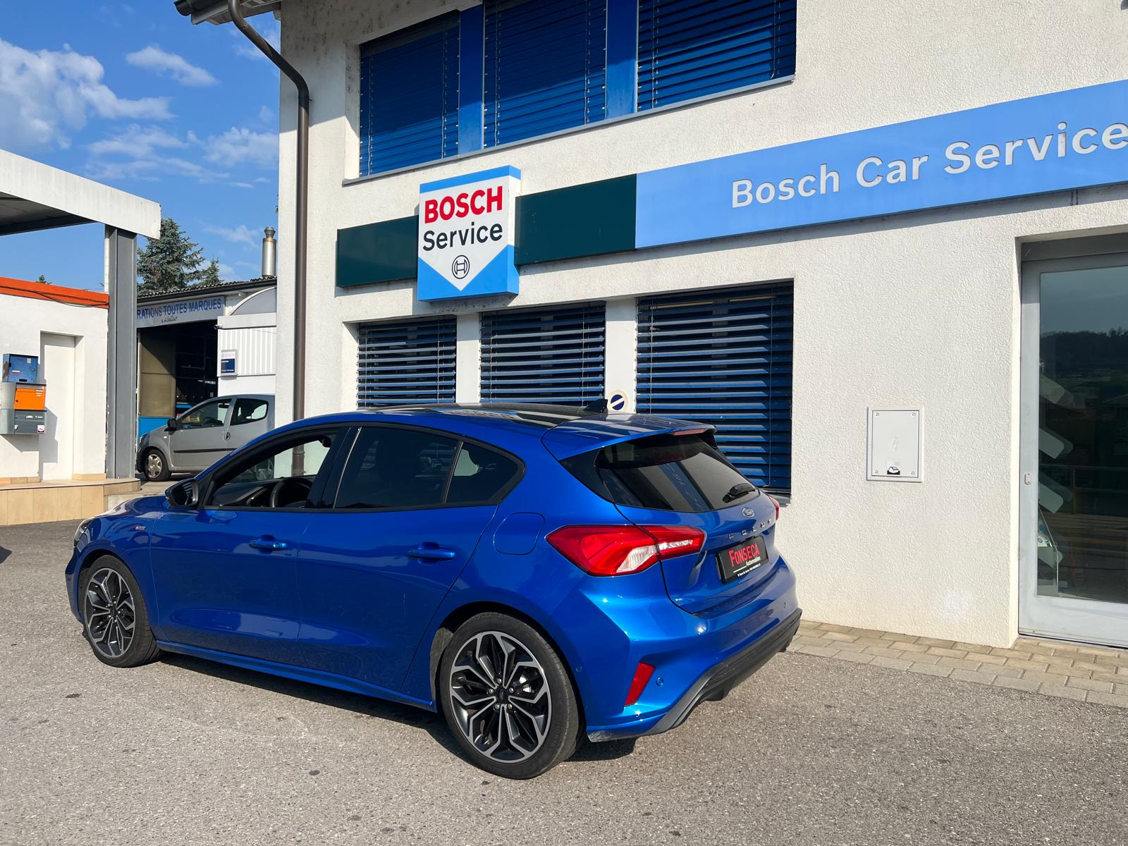 FORD Focus 2.0 TDCi ST Line Automatic-image-3