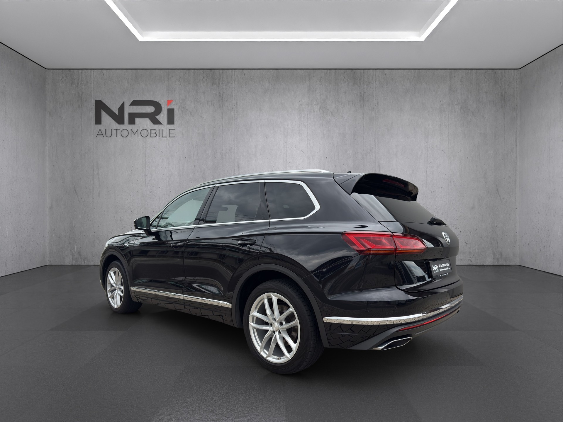 VW Touareg 3.0 V6 TDI 286 Atmosphere-image-6