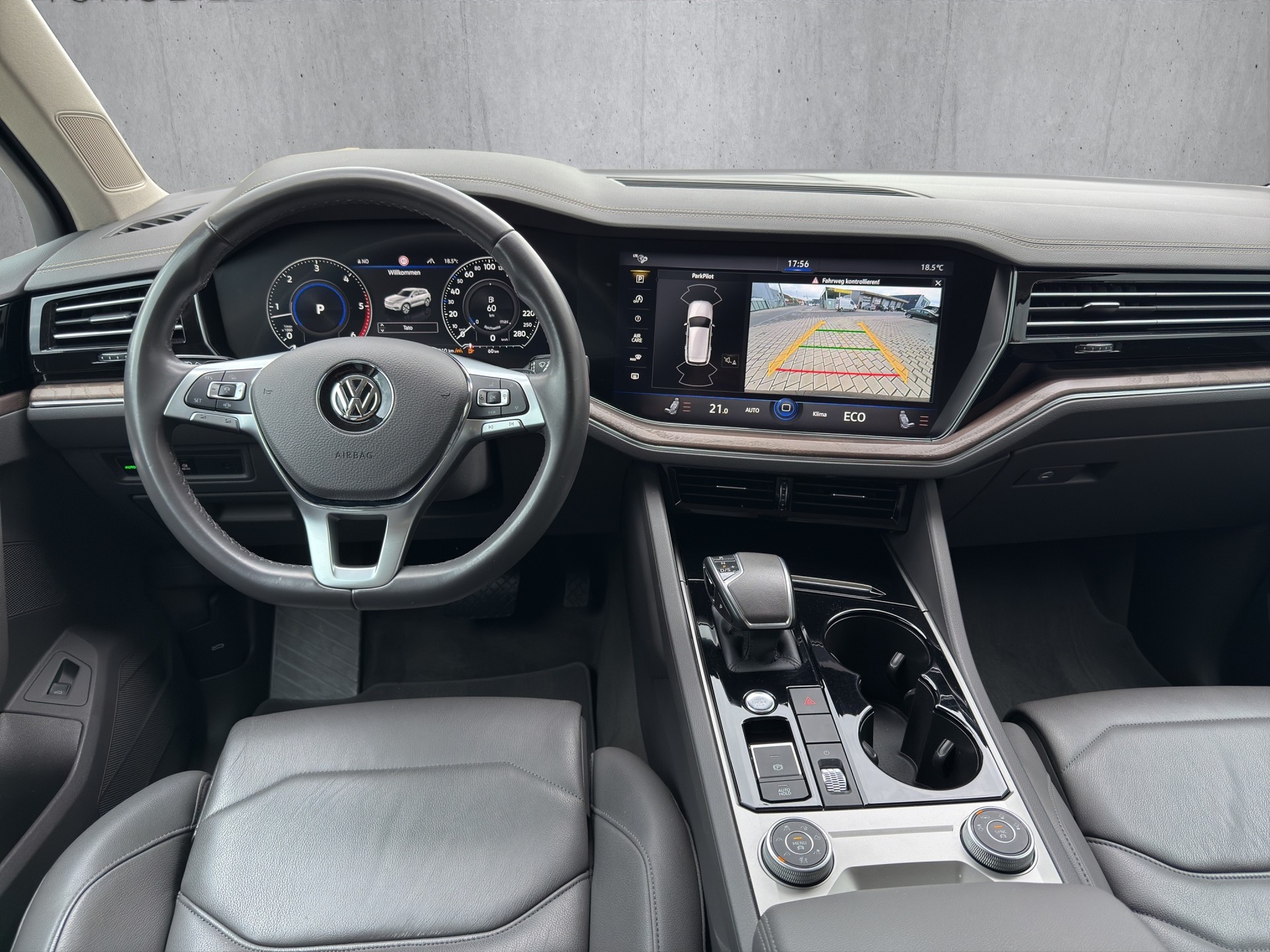 VW Touareg 3.0 V6 TDI 286 Atmosphere-image-9