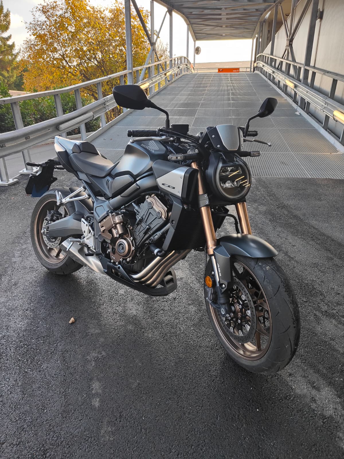 HONDA CB 650 R E-Clutch-image-0
