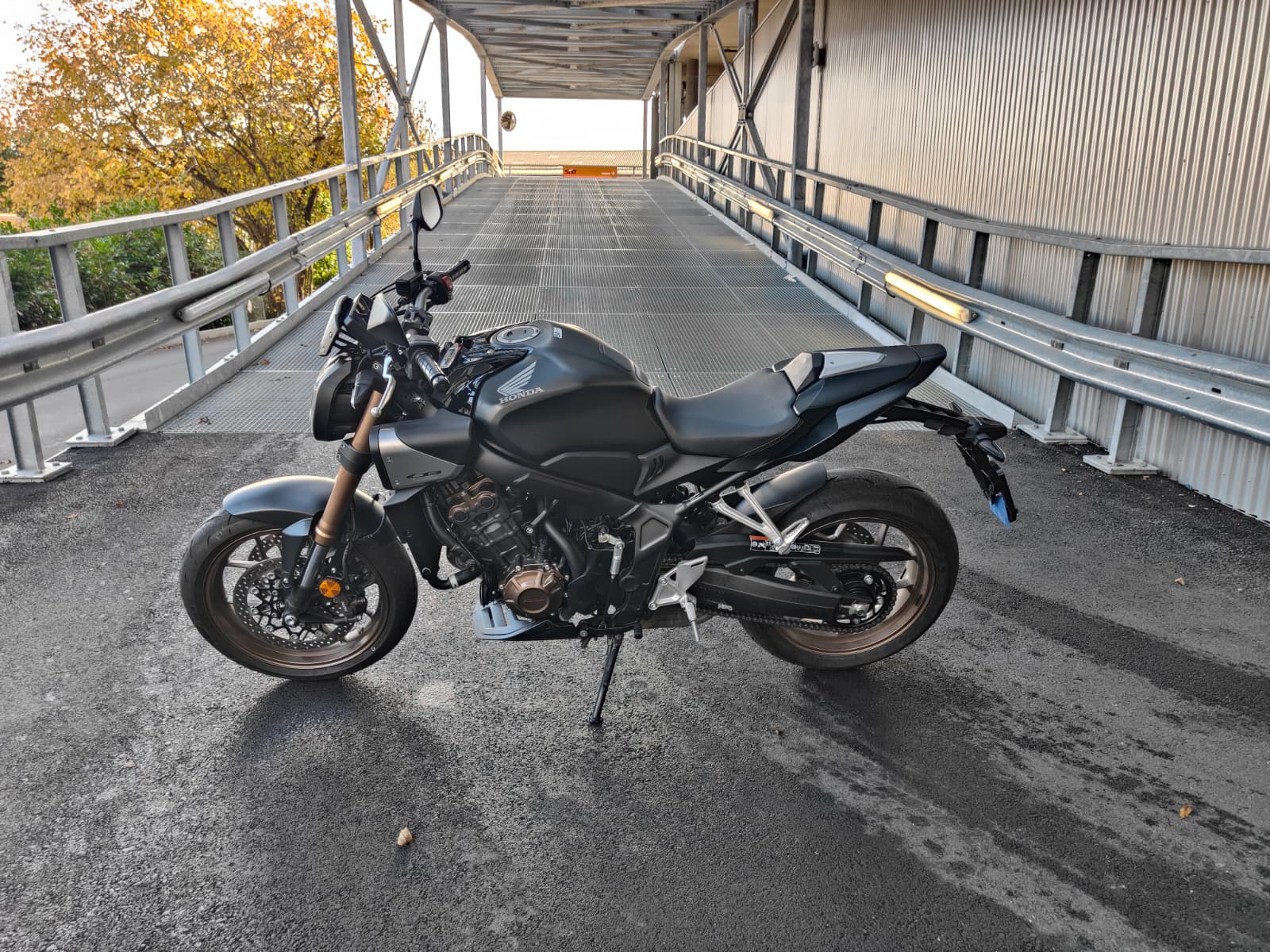 HONDA CB 650 R E-Clutch-image-1