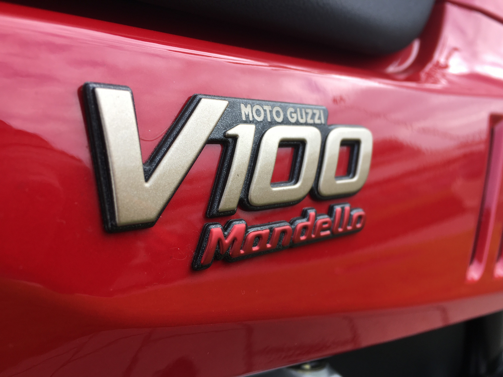 MOTO GUZZI V100 Mandello-image-3