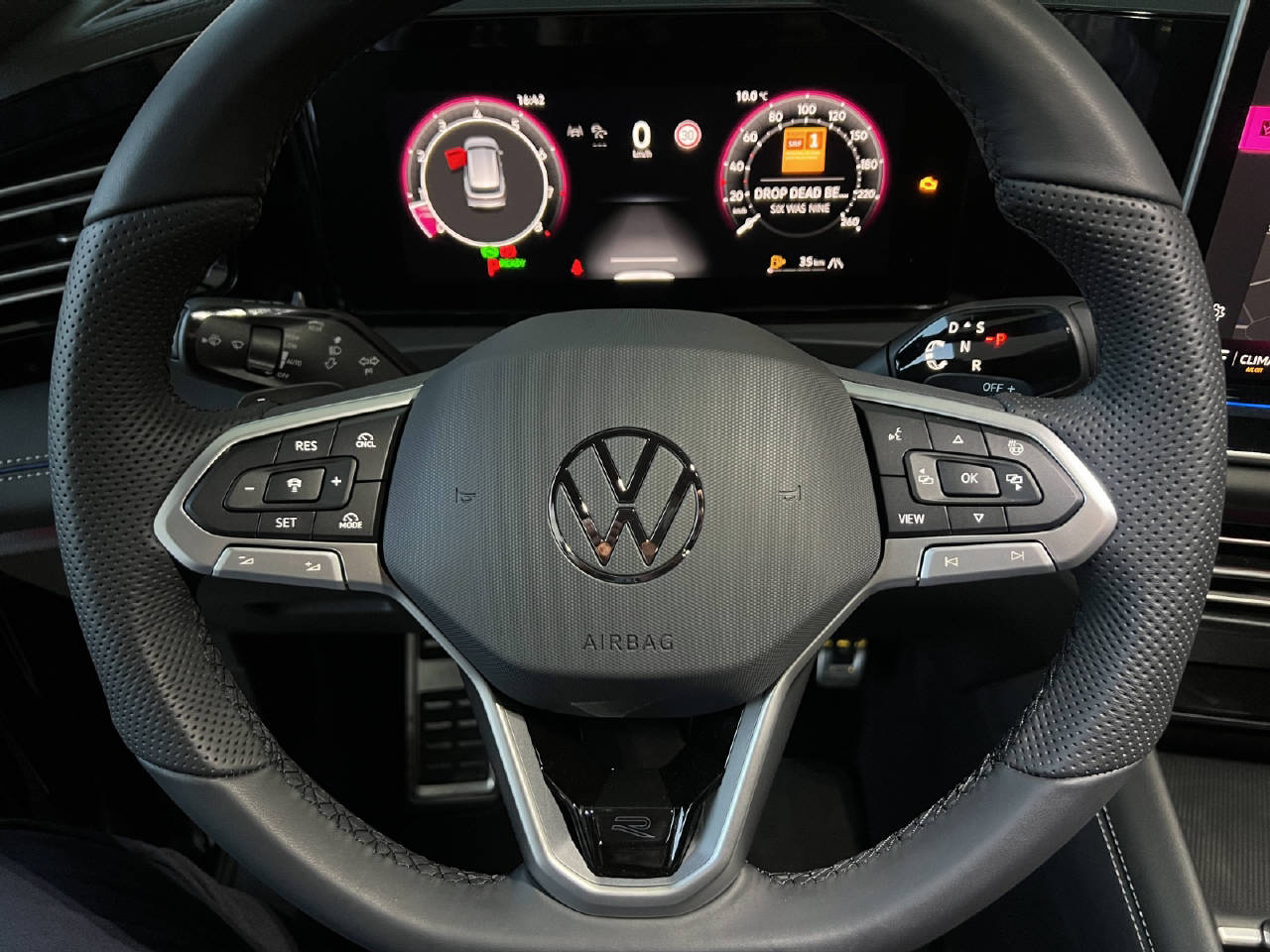 VW Tiguan 1.5 TSI R-Line DSG-image-14