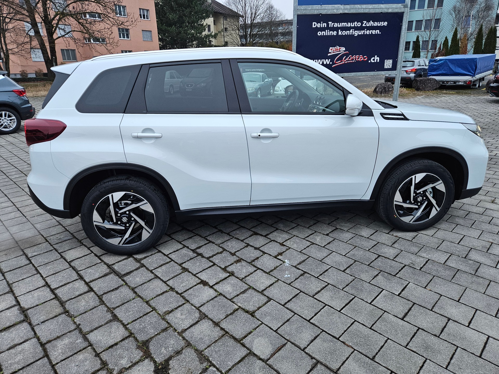 SUZUKI Vitara 1.4 Boosterjet Compact Top 4x4 Hybrid-image-4