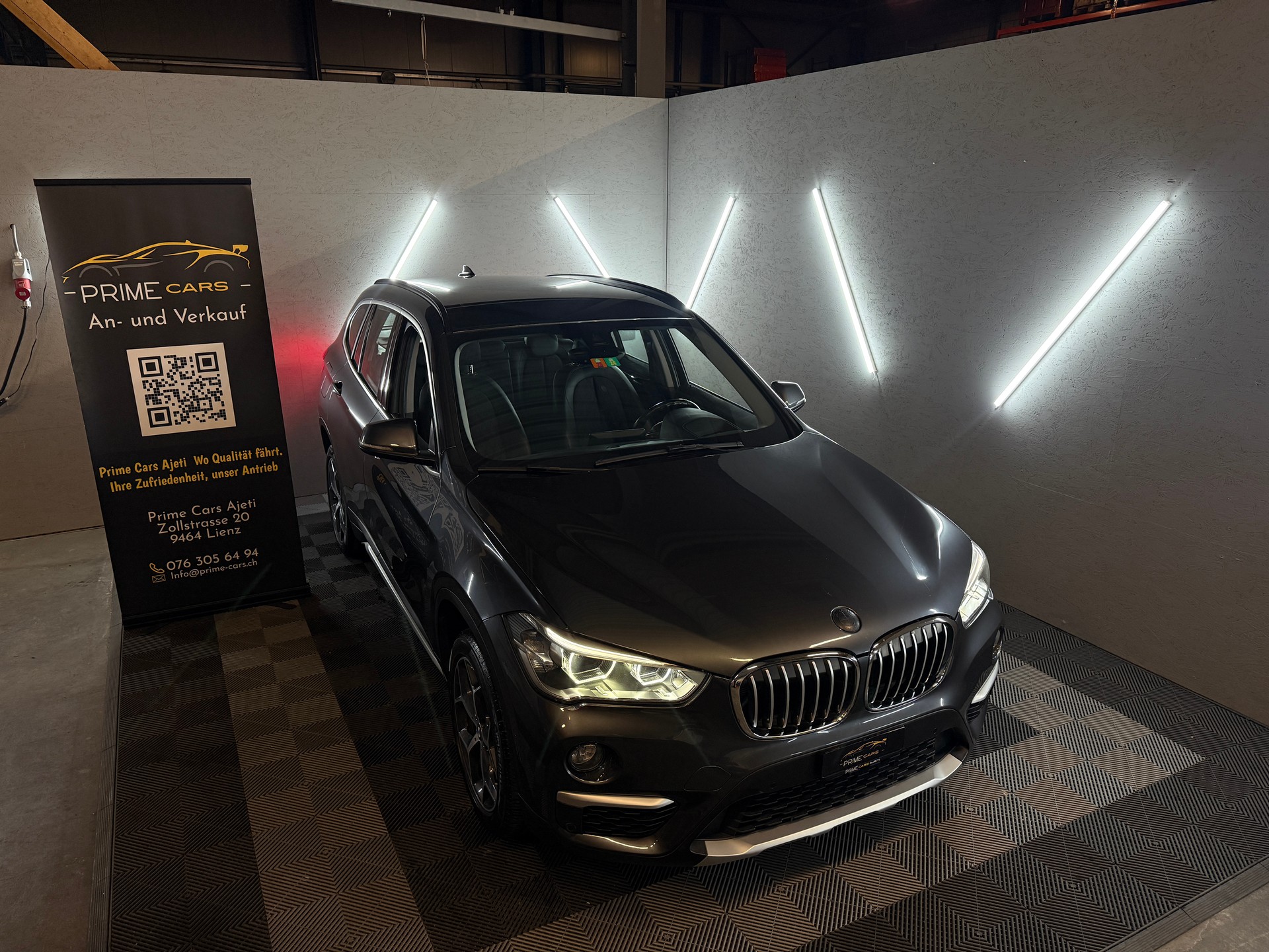 BMW X1 xDrive 20i xLine Steptronic-showroom-element-1