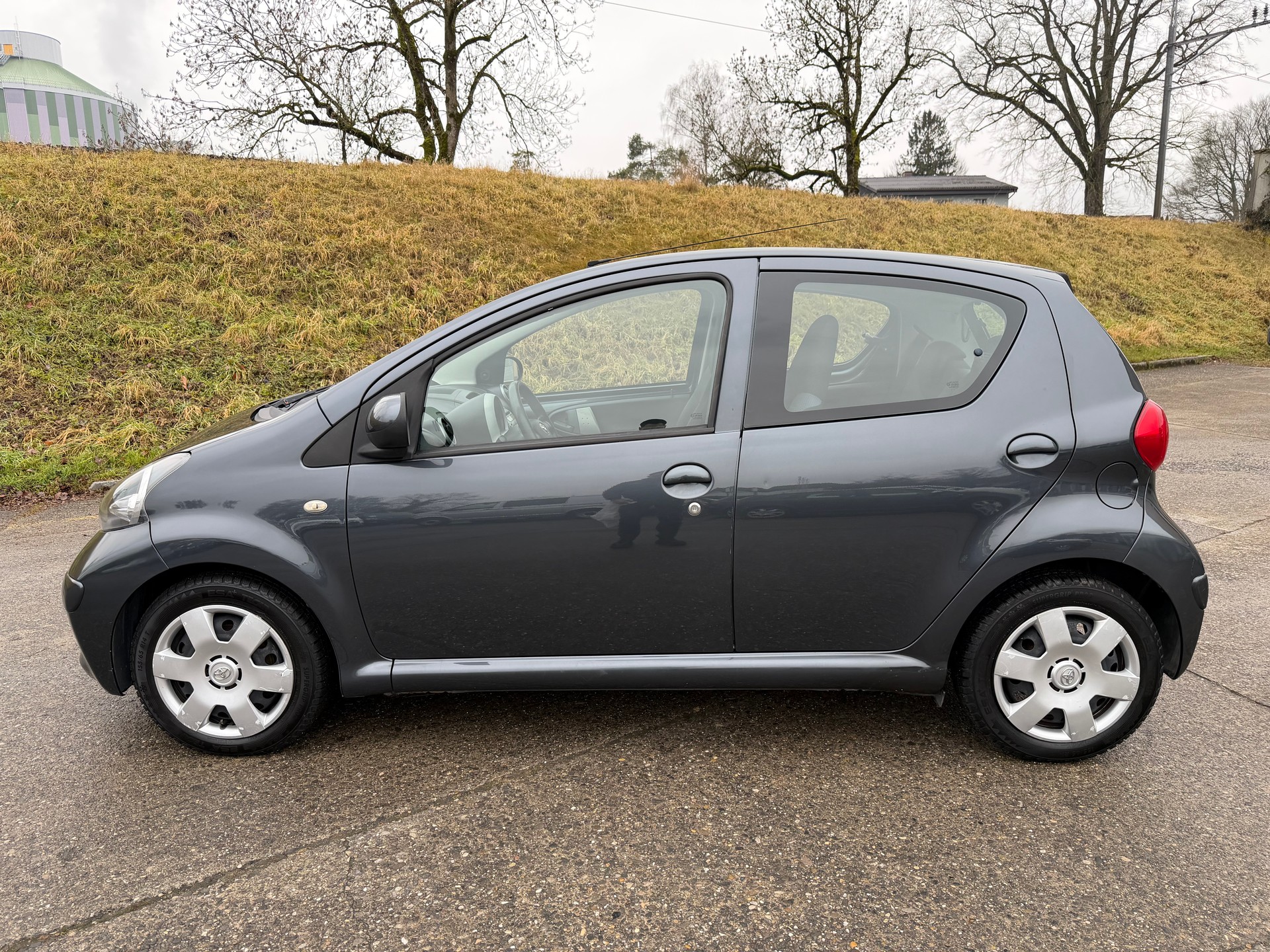 TOYOTA Aygo 1.0 Linea Luna Cool-showroom-element-1