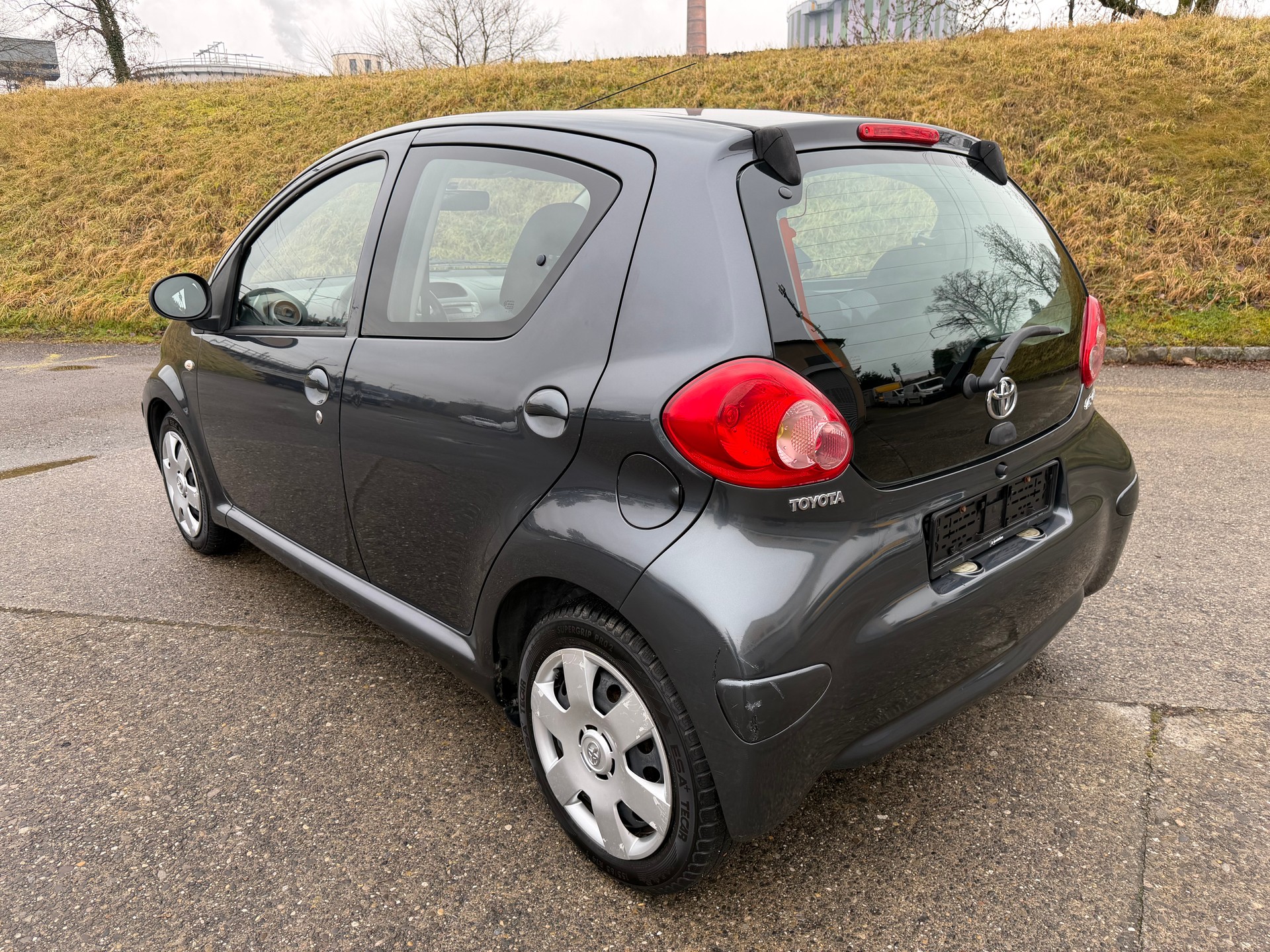 TOYOTA Aygo 1.0 Linea Luna Cool-showroom-element-2
