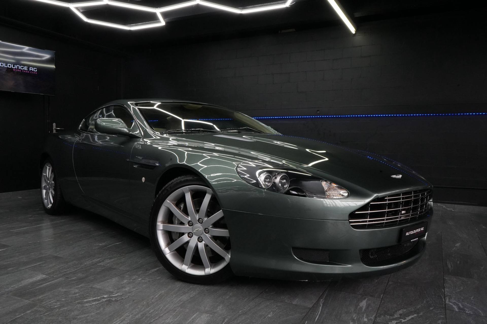 ASTON MARTIN DB9 Touchtronic 2