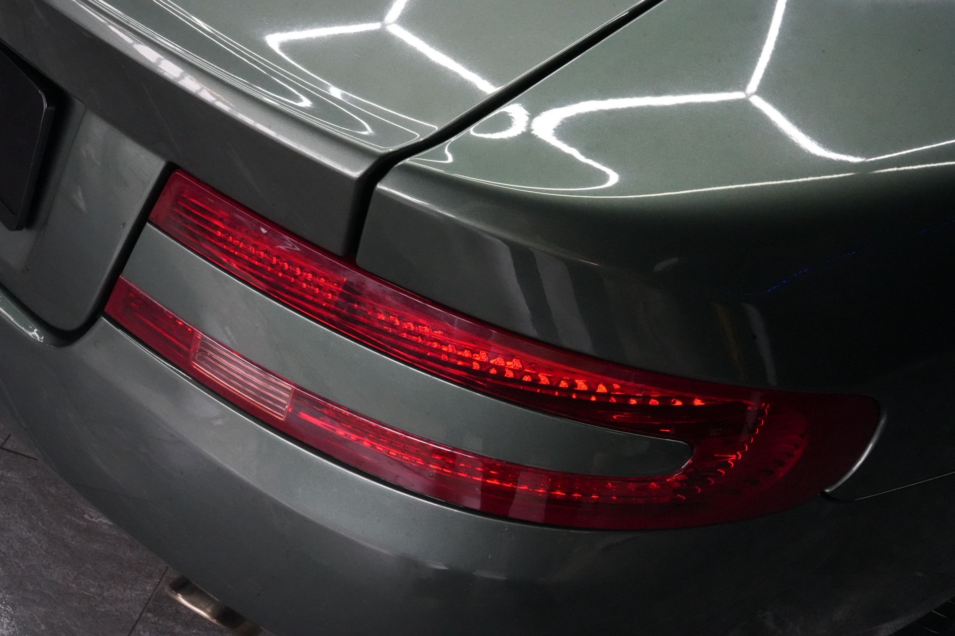ASTON MARTIN DB9 Touchtronic 2-image-9