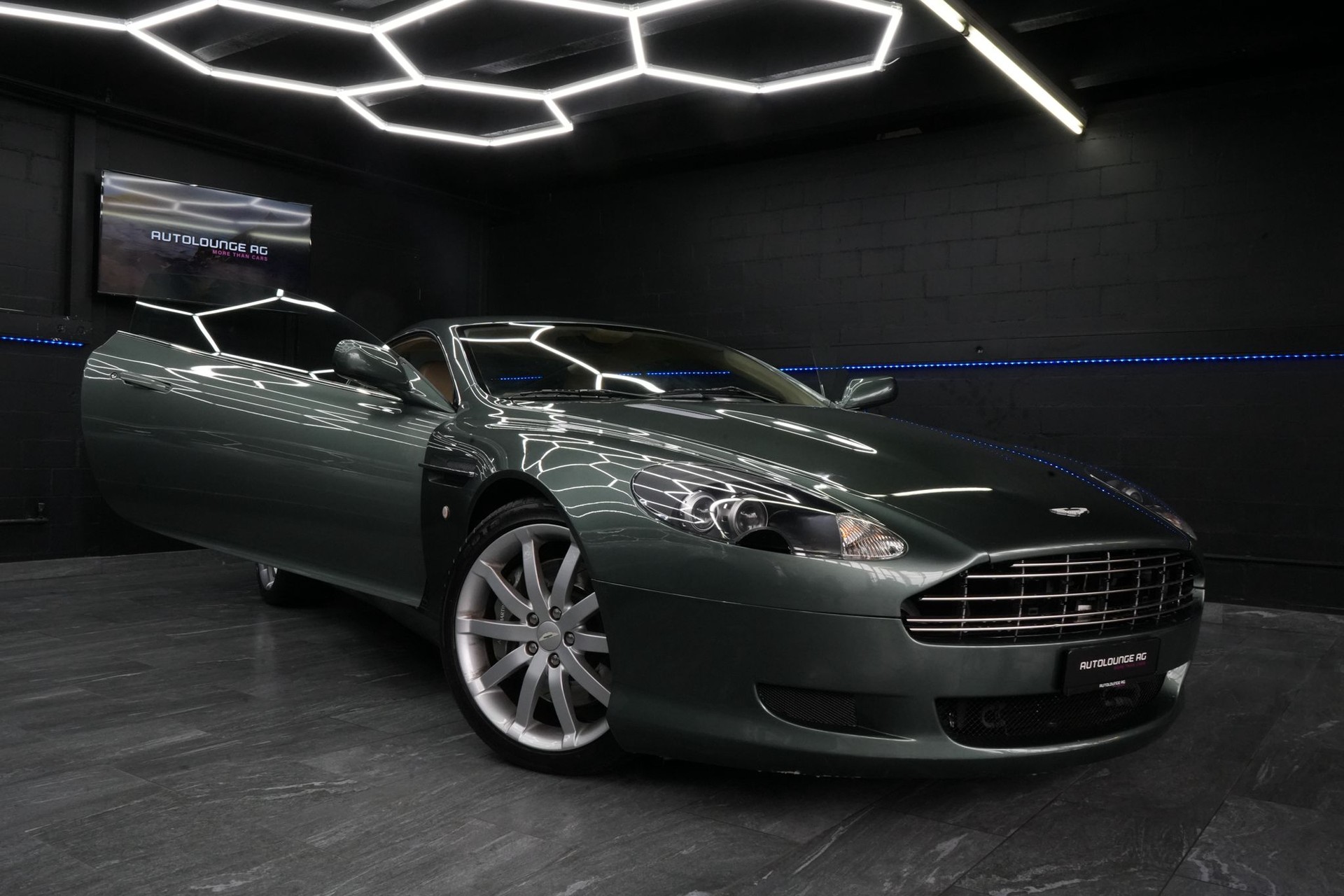 ASTON MARTIN DB9 Touchtronic 2-image-5