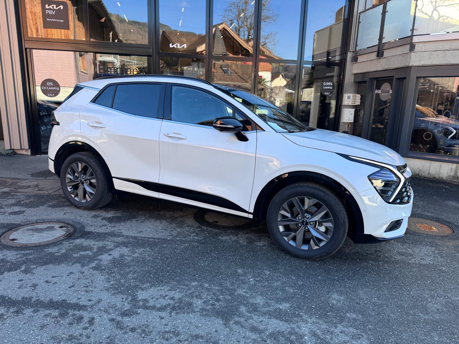 KIA Sportage 1.6 T-GDi Hybrid GT-Line-image-3