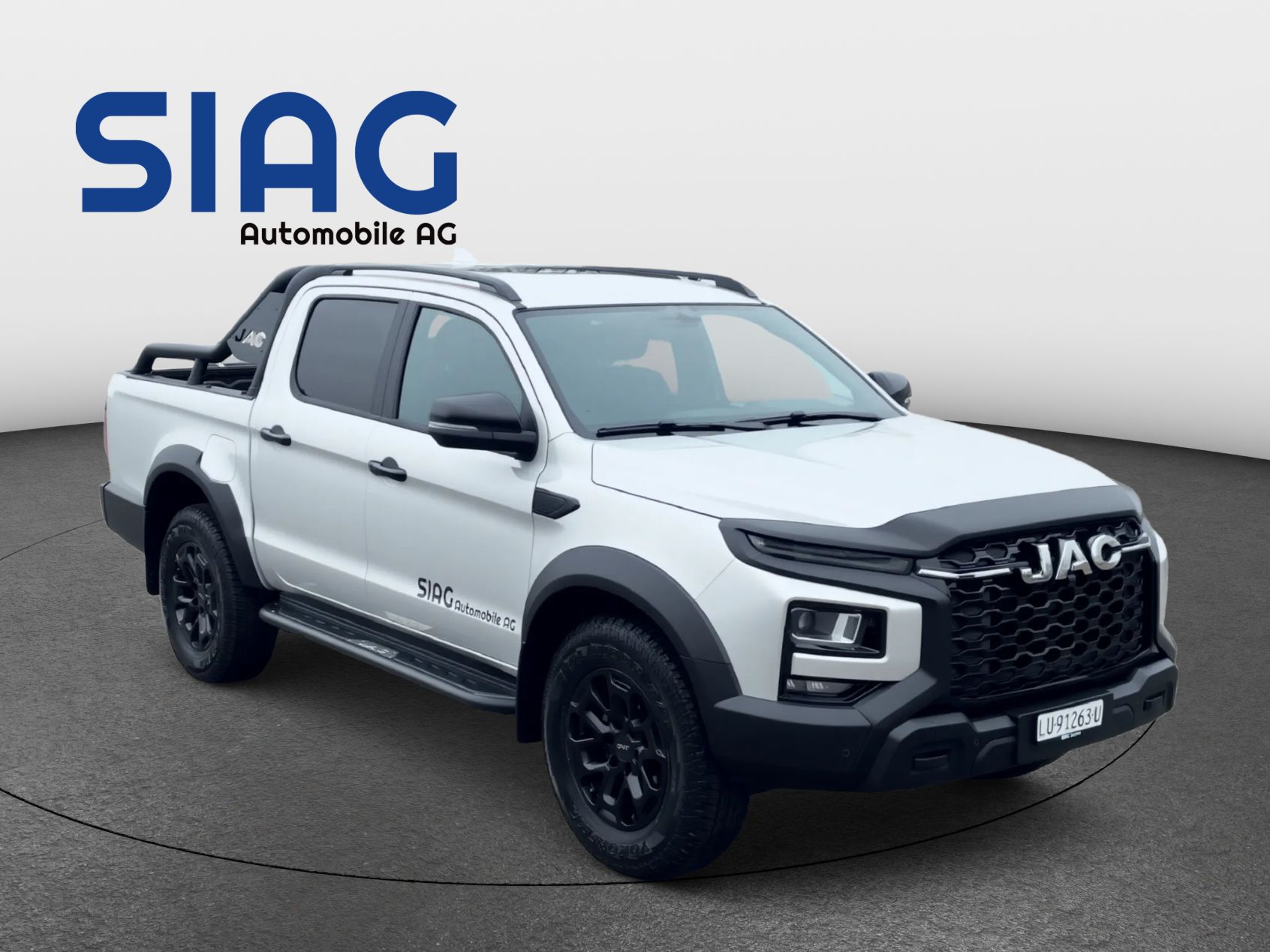 JAC T9 EV 4x4 black silver edition-image-7
