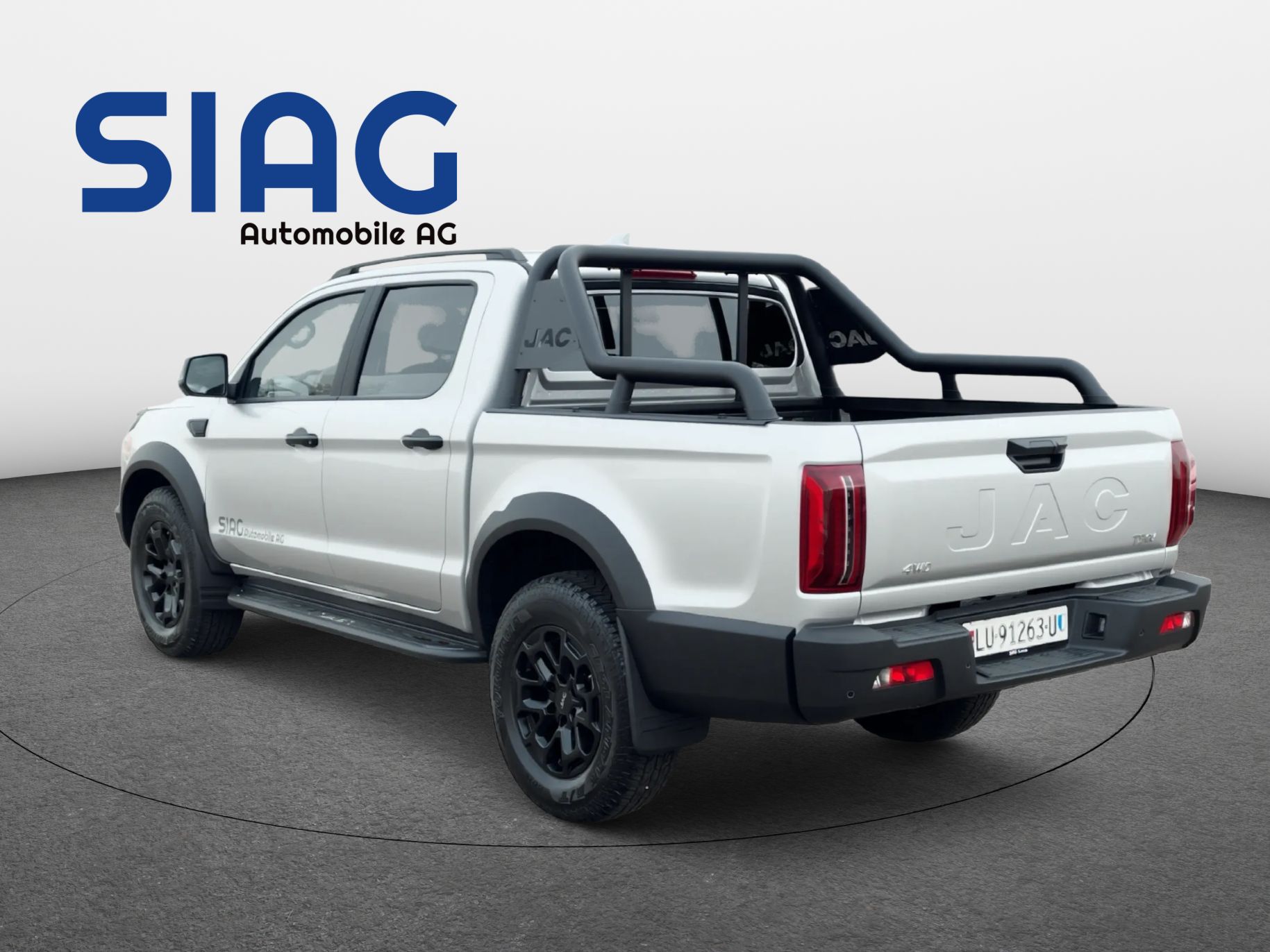 JAC T9 EV 4x4 black silver edition-showroom-element-2