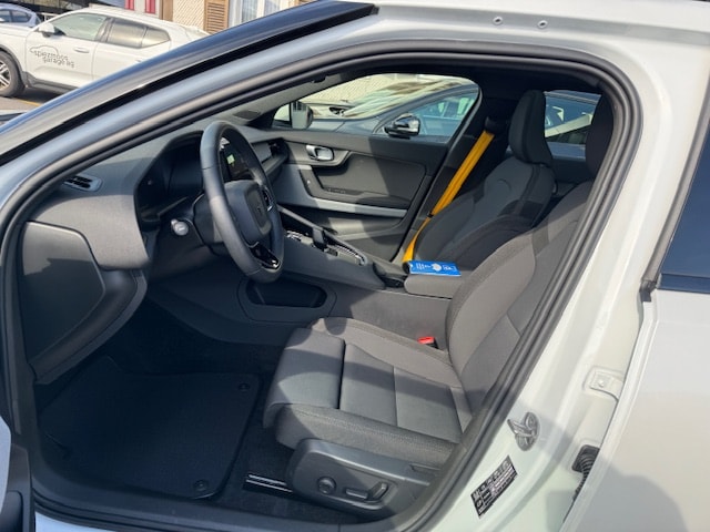 POLESTAR 2 Long Range Dual Motor Performance-image-8