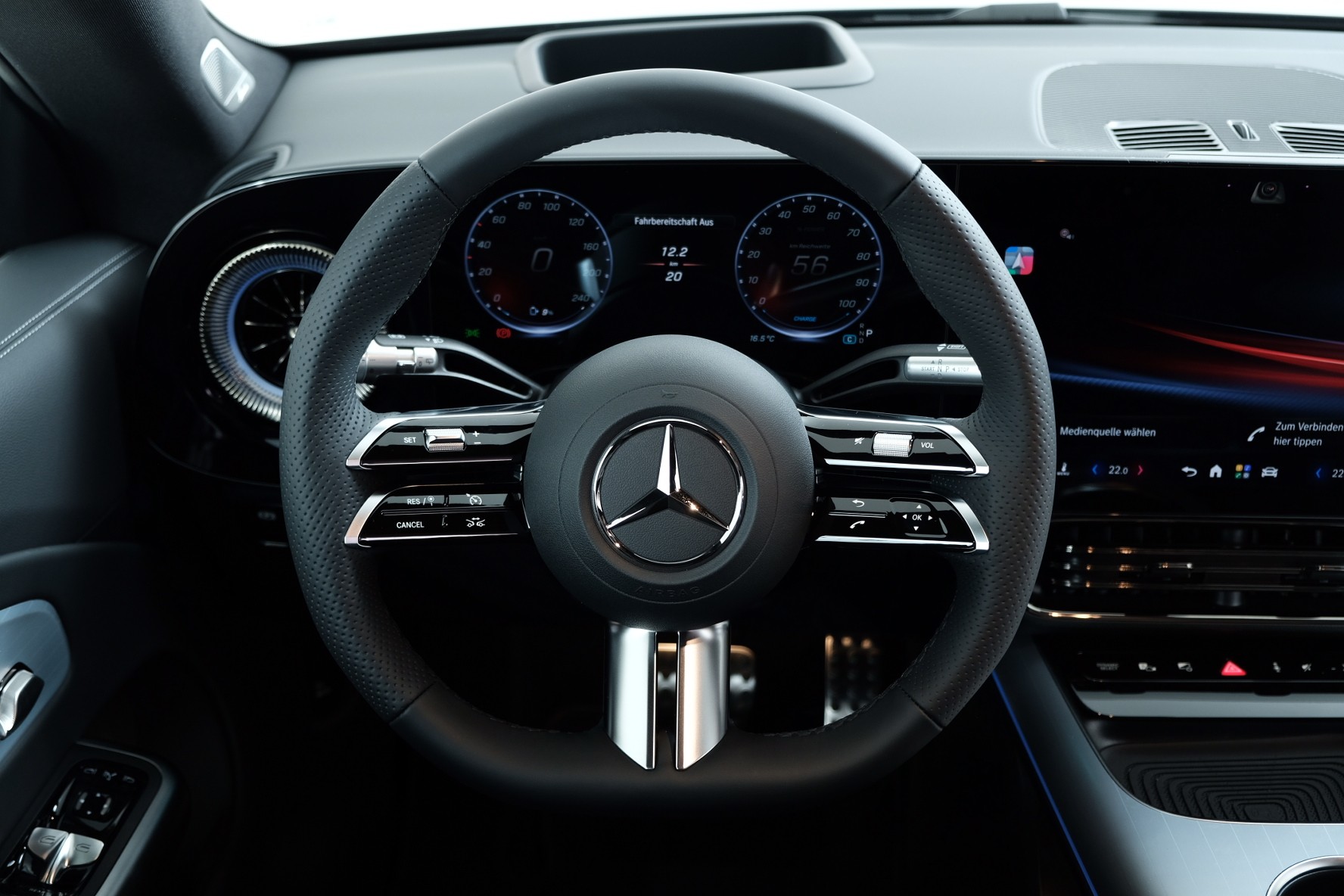 MERCEDES-BENZ CLA Shooting Brake 350 4Matic 85 kWh EQ-image-6