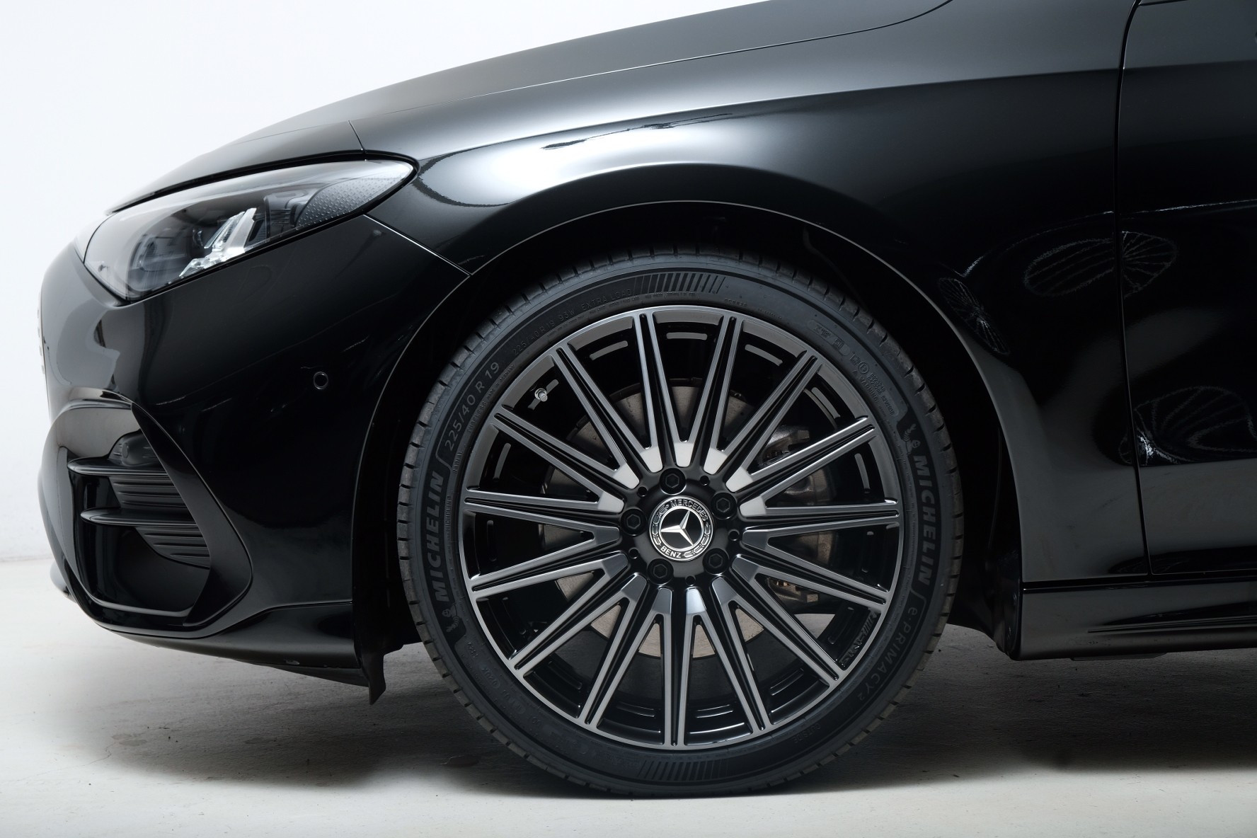 MERCEDES-BENZ CLA Shooting Brake 350 4Matic 85 kWh EQ-showroom-element-2