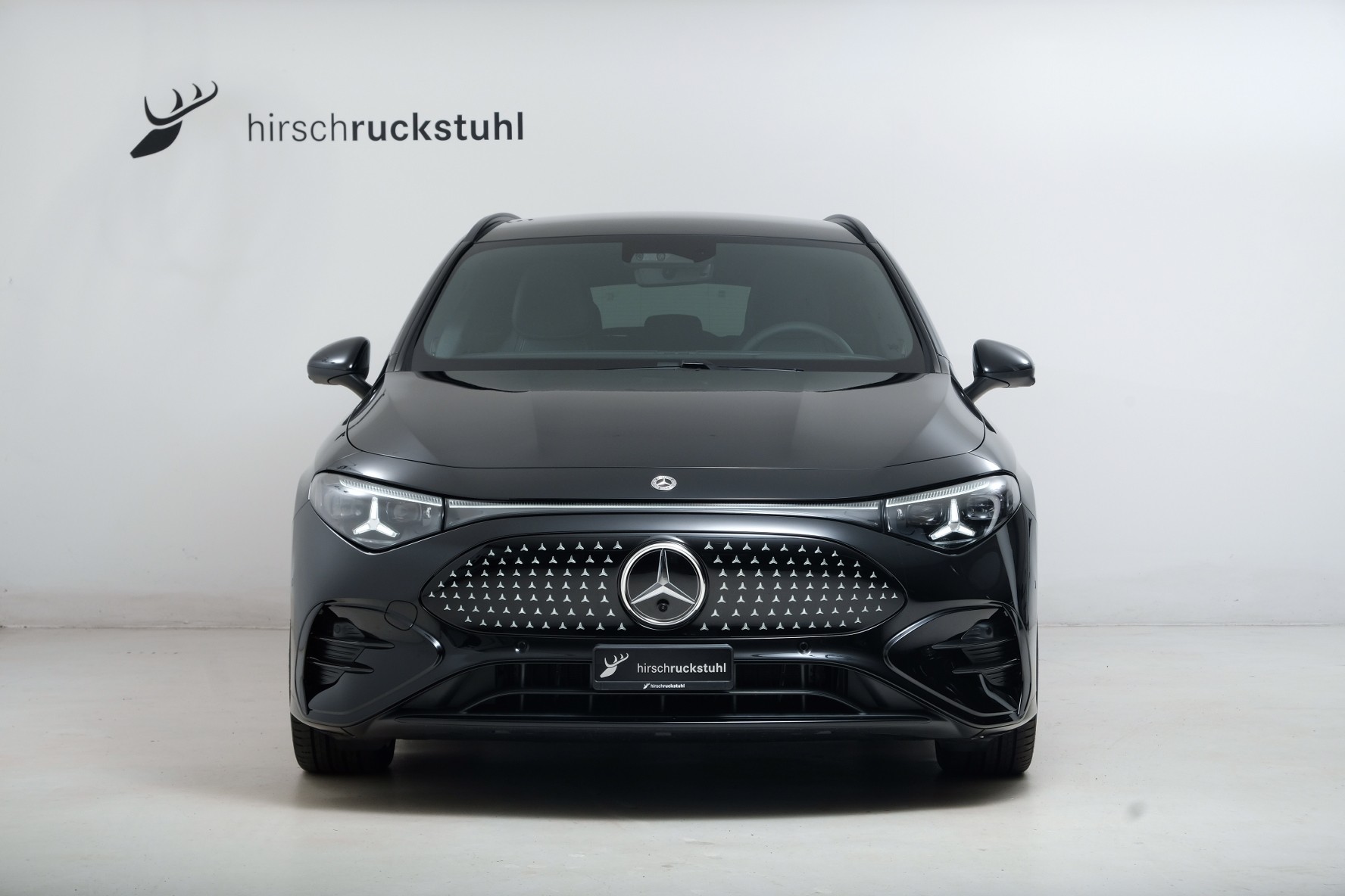 MERCEDES-BENZ CLA Shooting Brake 350 4Matic 85 kWh EQ-showroom-element-1